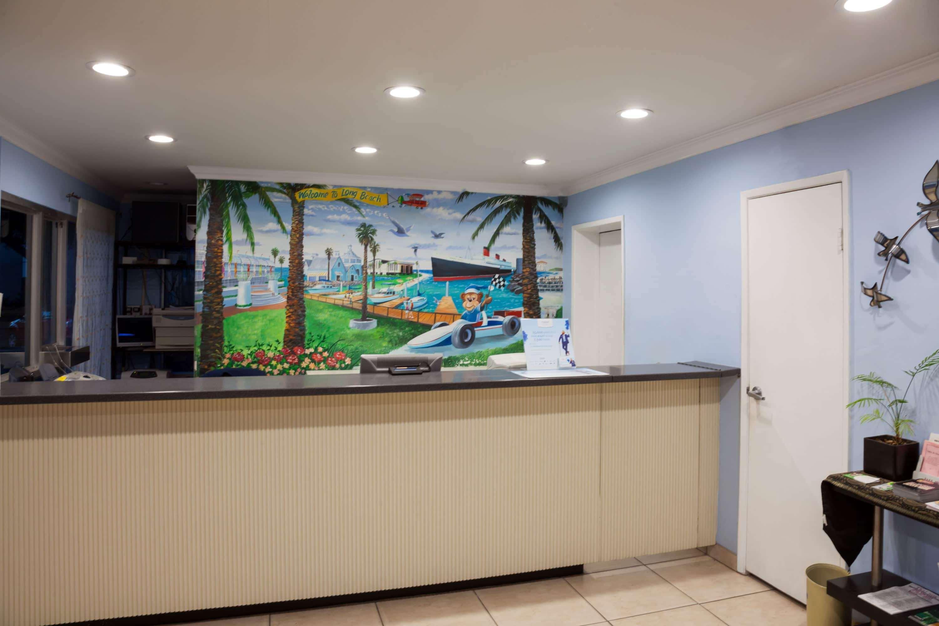 Vista Lobby Travelodge by Wyndham Long Beach Convention Center