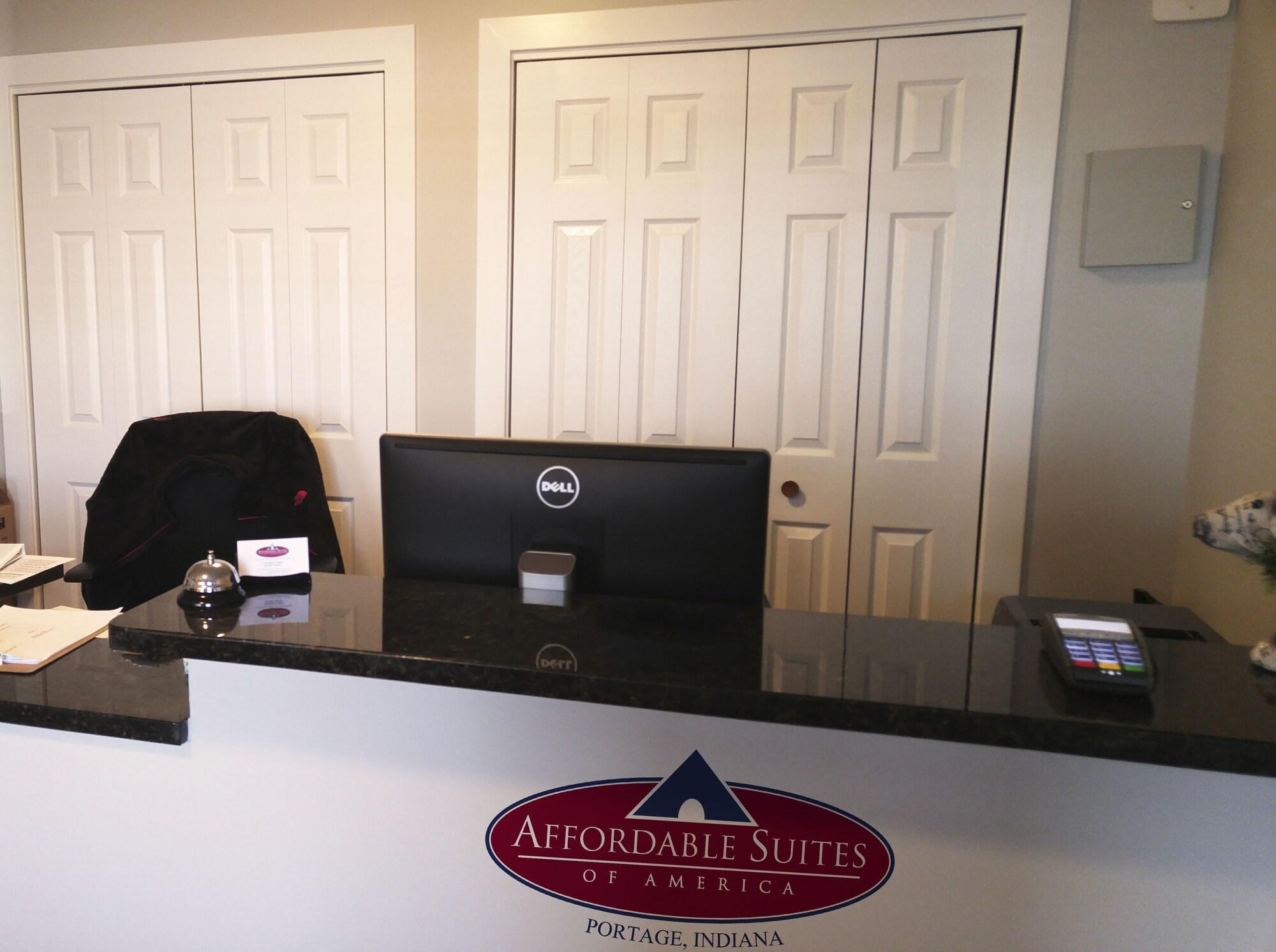 Vista Lobby Affordable Suites of America Portage