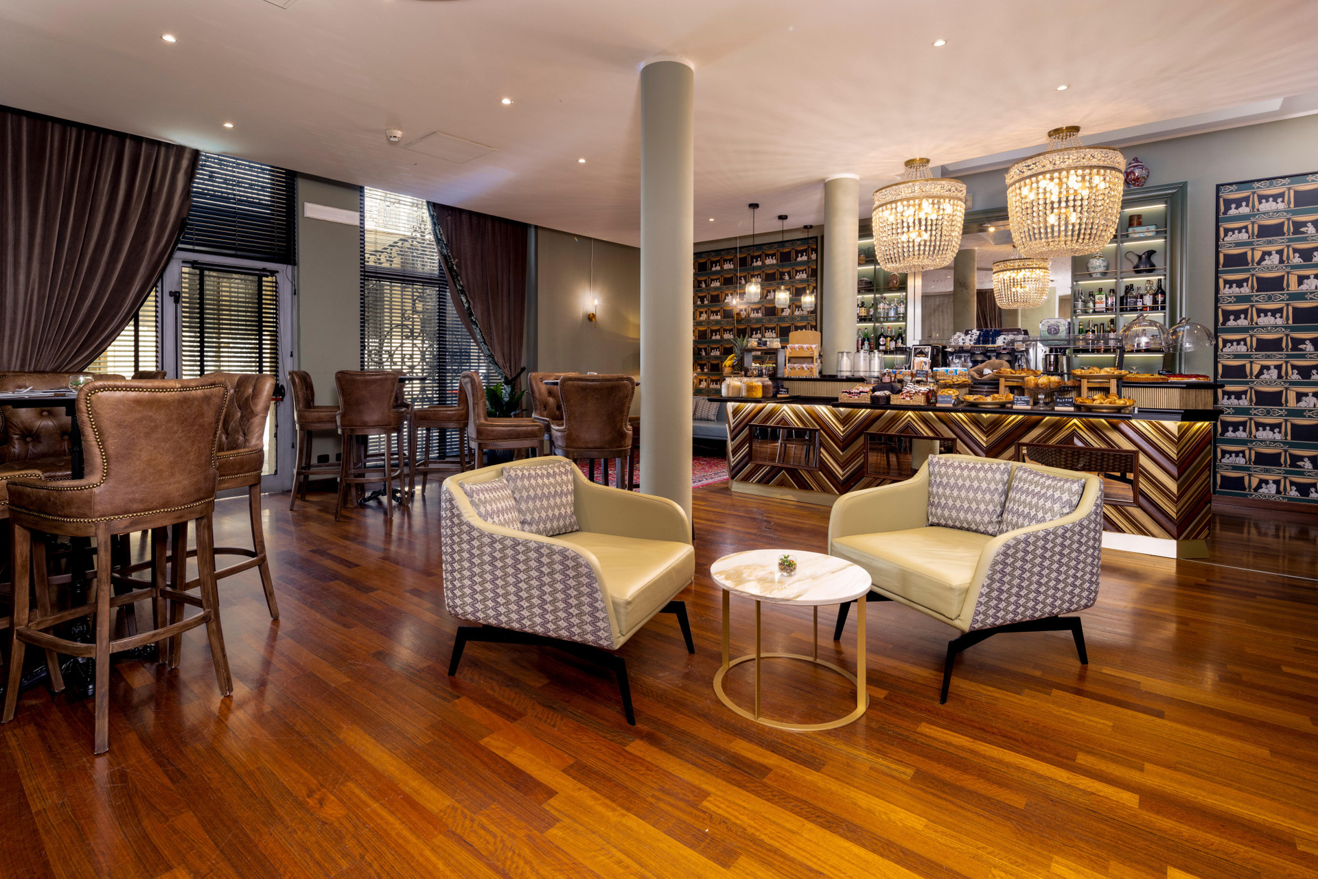 Bar/Salón Hotel Indigo Turin by IHG
