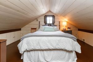 Alquiler Vacacional - Historic, Yet Modern Carriage House Loft Apartment Nestled In Lancaster County.