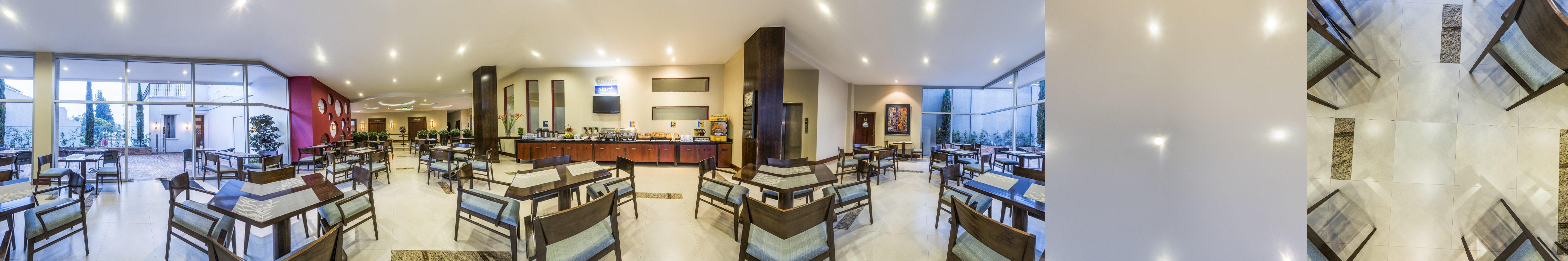 Restaurant Holiday Inn Express Quito by IHG