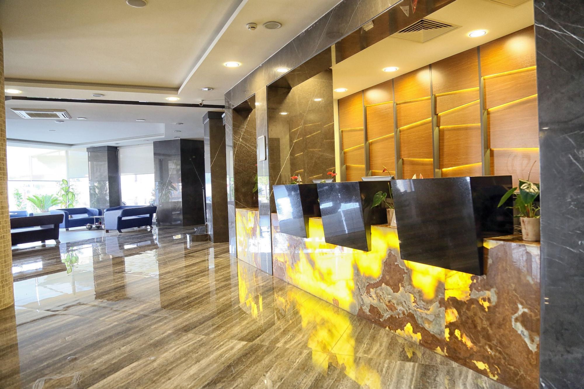 Vista Lobby Ramada by Wyndham Mersin