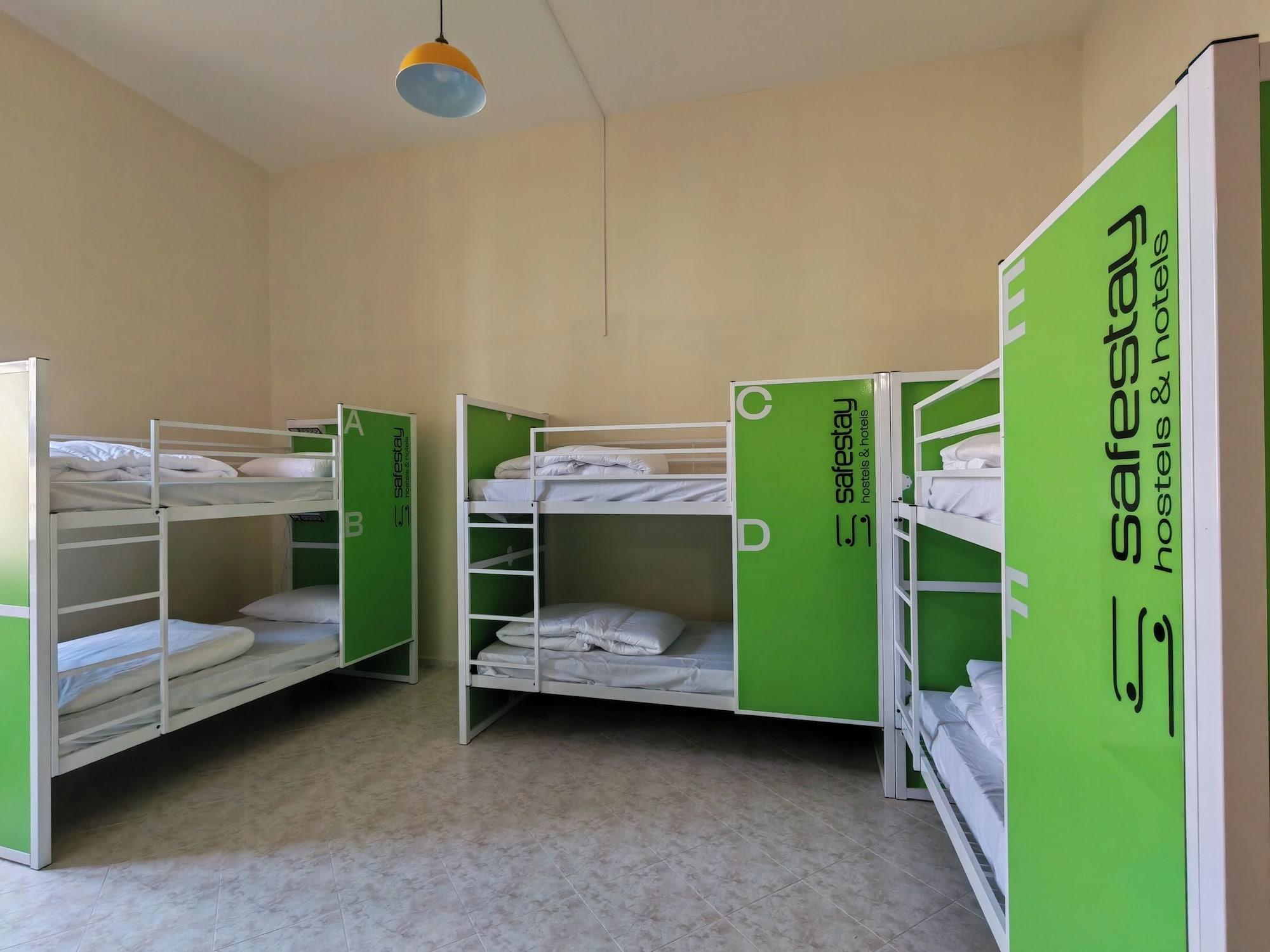 Habitación Safestay Naples Materdei