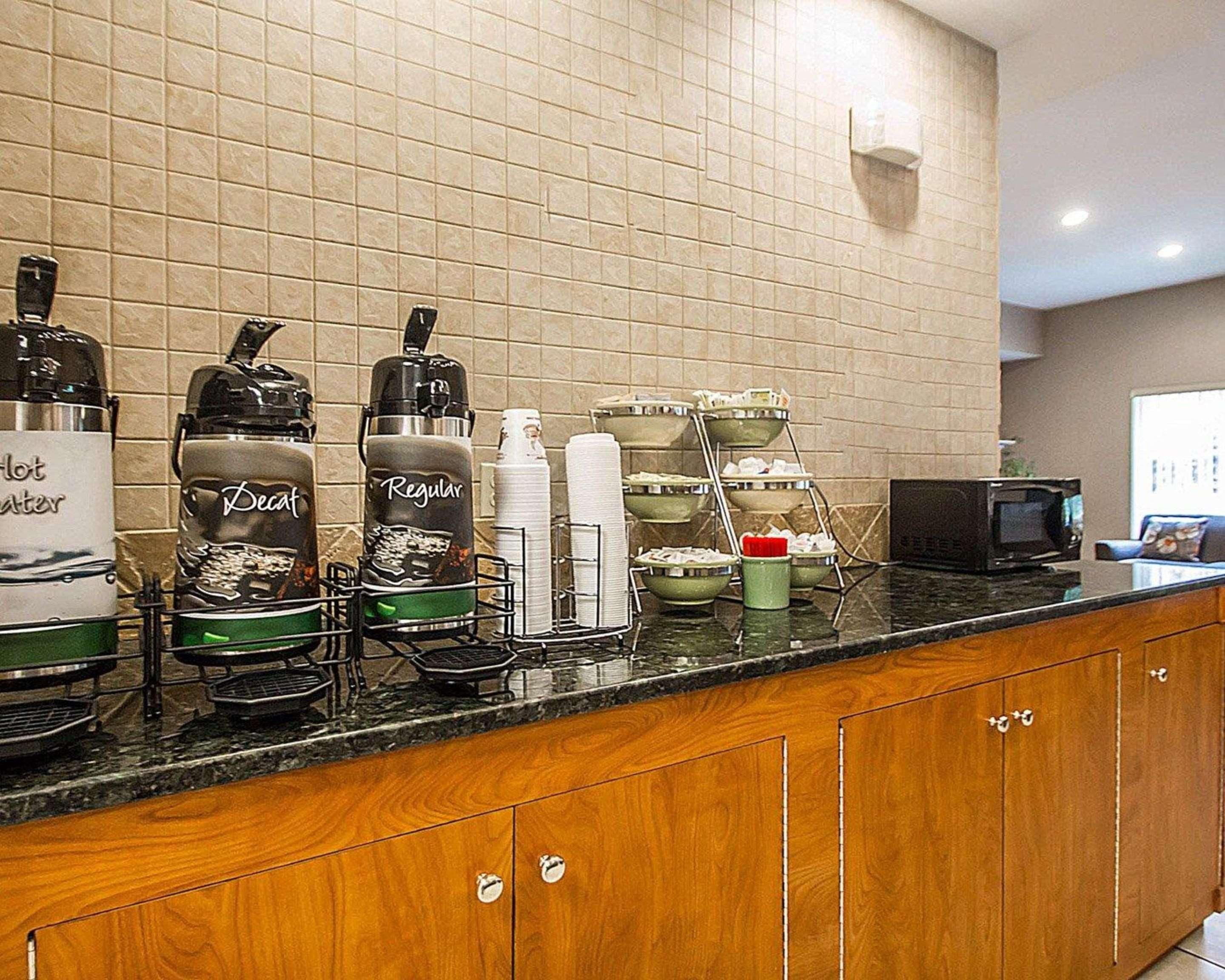 Restaurant Quality Inn & Suites Fishkill South near I-84