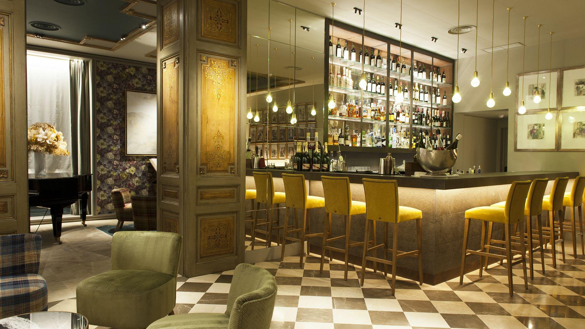 Bar/Salón Hotel Duquesa de Cardona