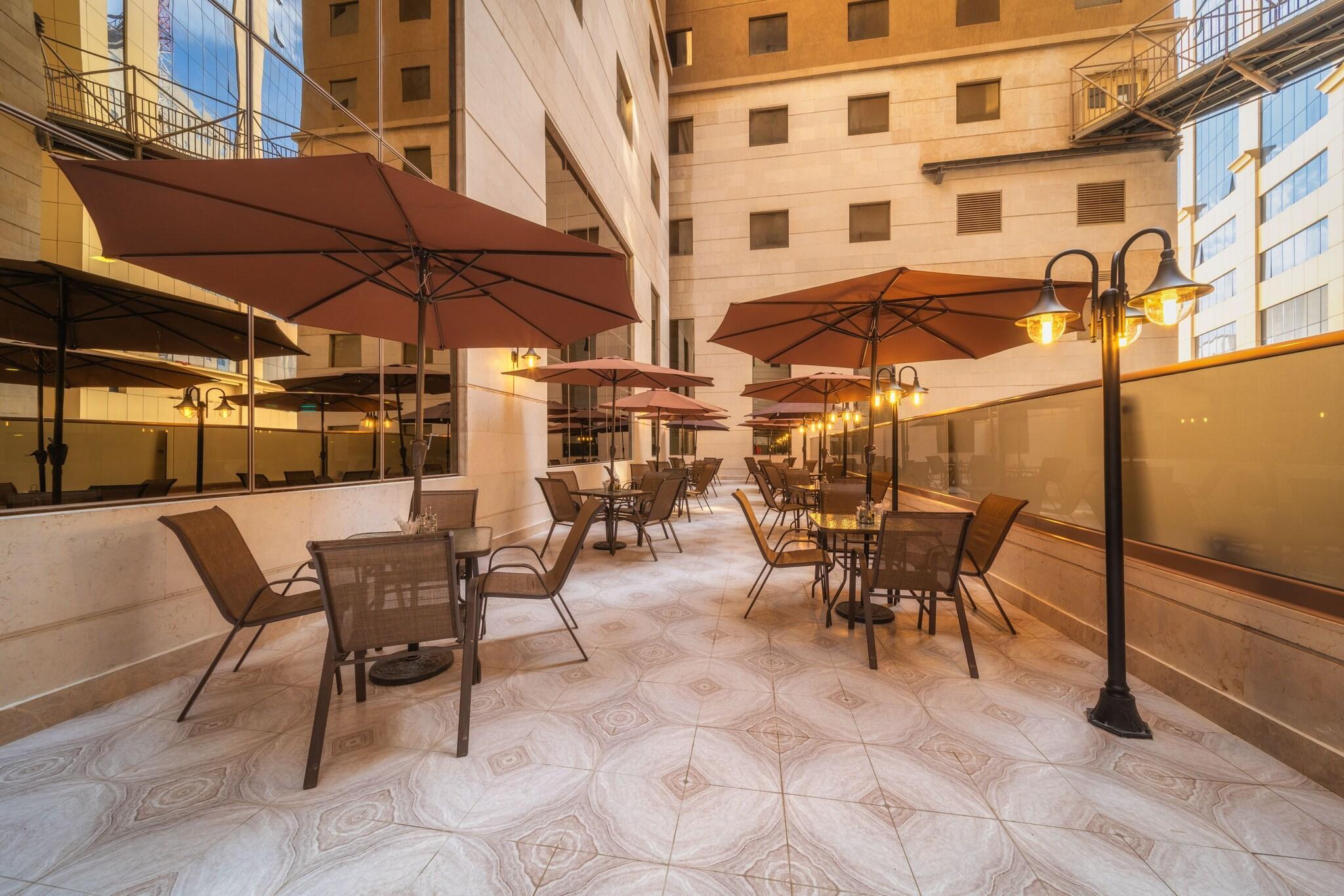 Varios Al Kiswah Towers Hotel