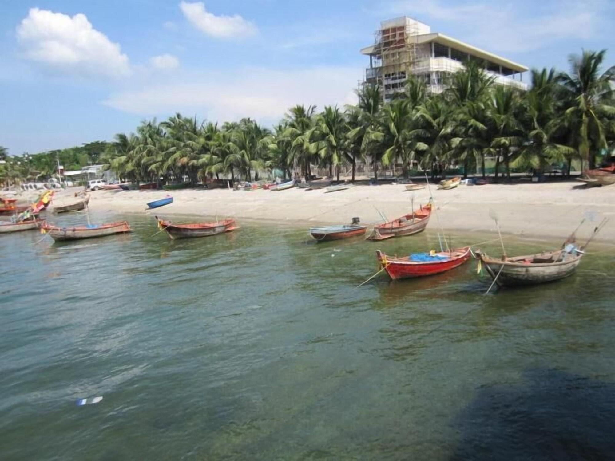Playa Nanachart Bangsaen