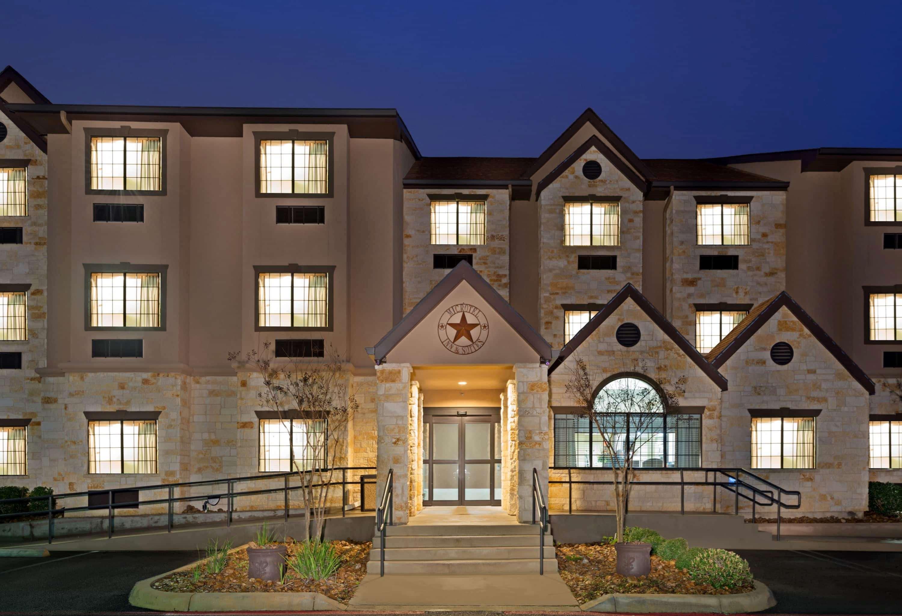 Vista Exterior Best Western SeaWorld San Antonio