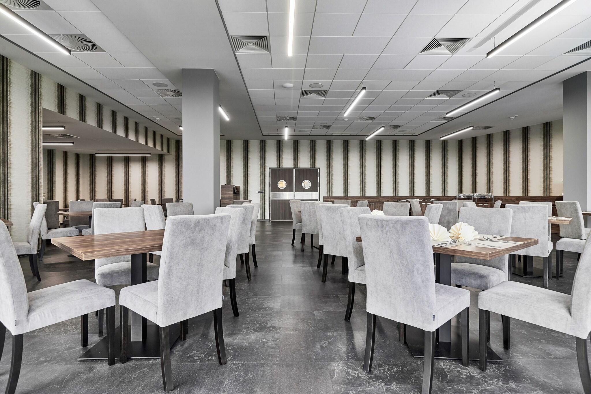 Restaurant DB Hotel Wrocław