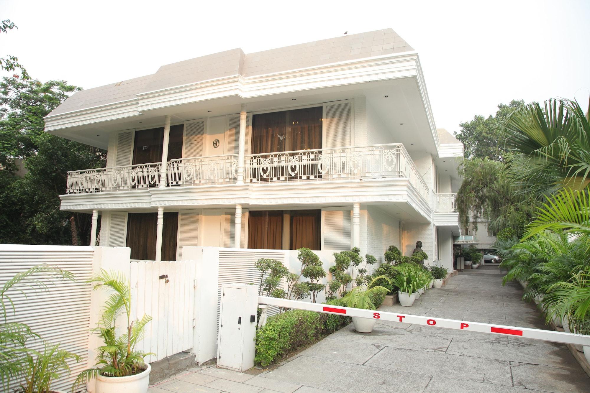 Vista Exterior Hotel Diplomat