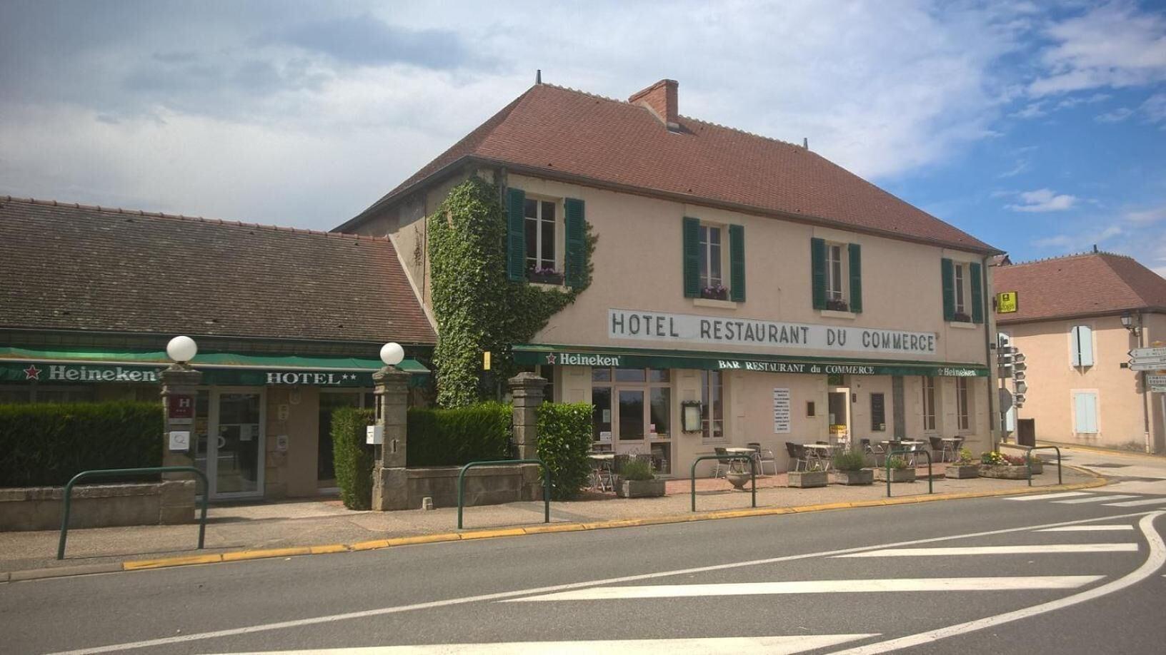 Vista Exterior Hôtel du Commerce