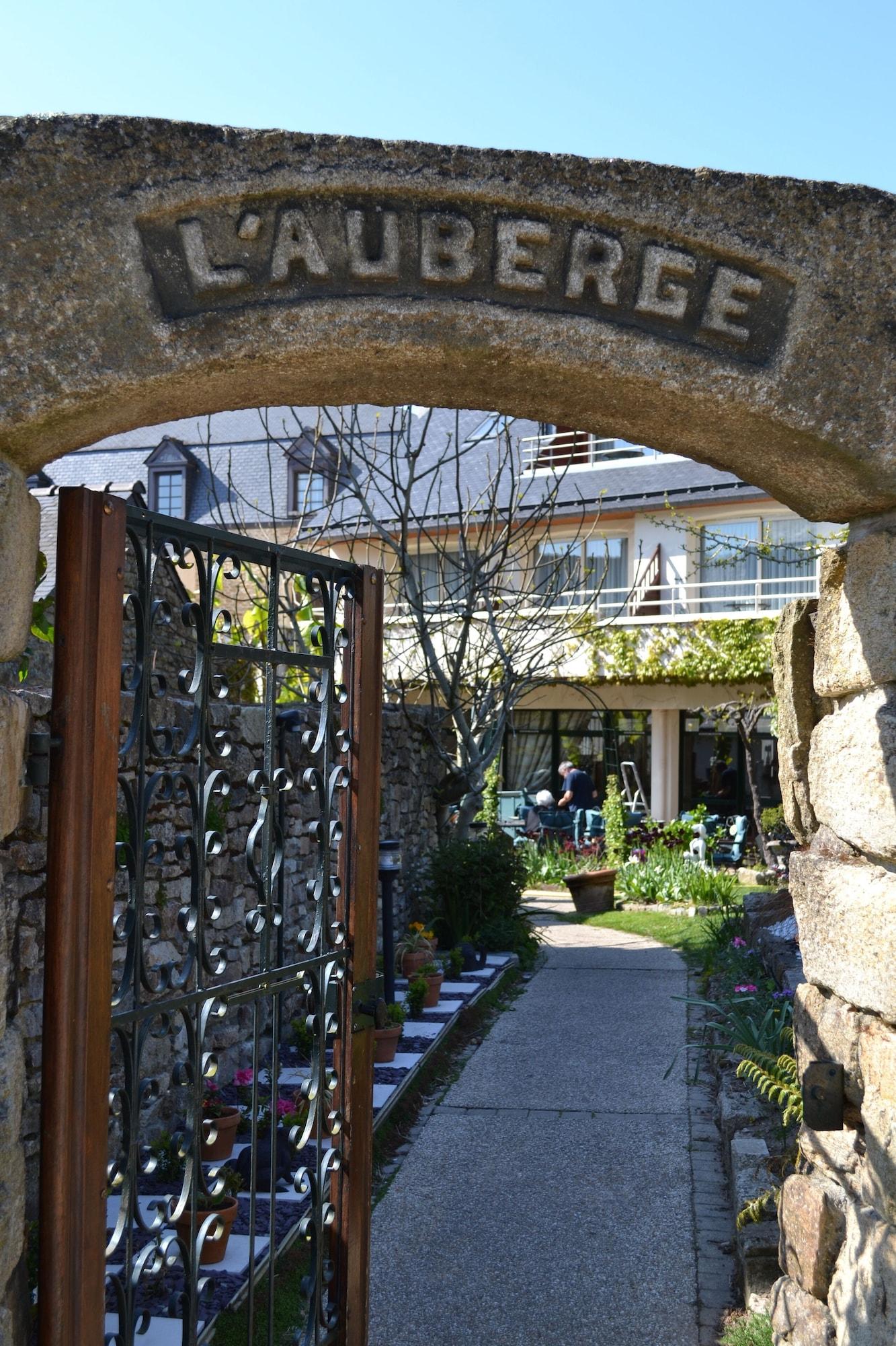 Vista Lobby LOGIS L'Auberge
