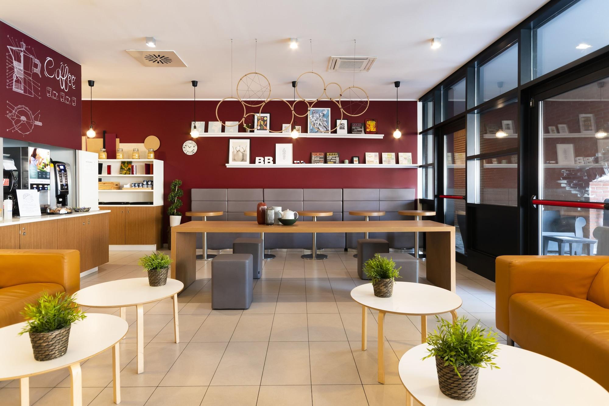 Bar/Salón B&B Hotel Como Camerlata