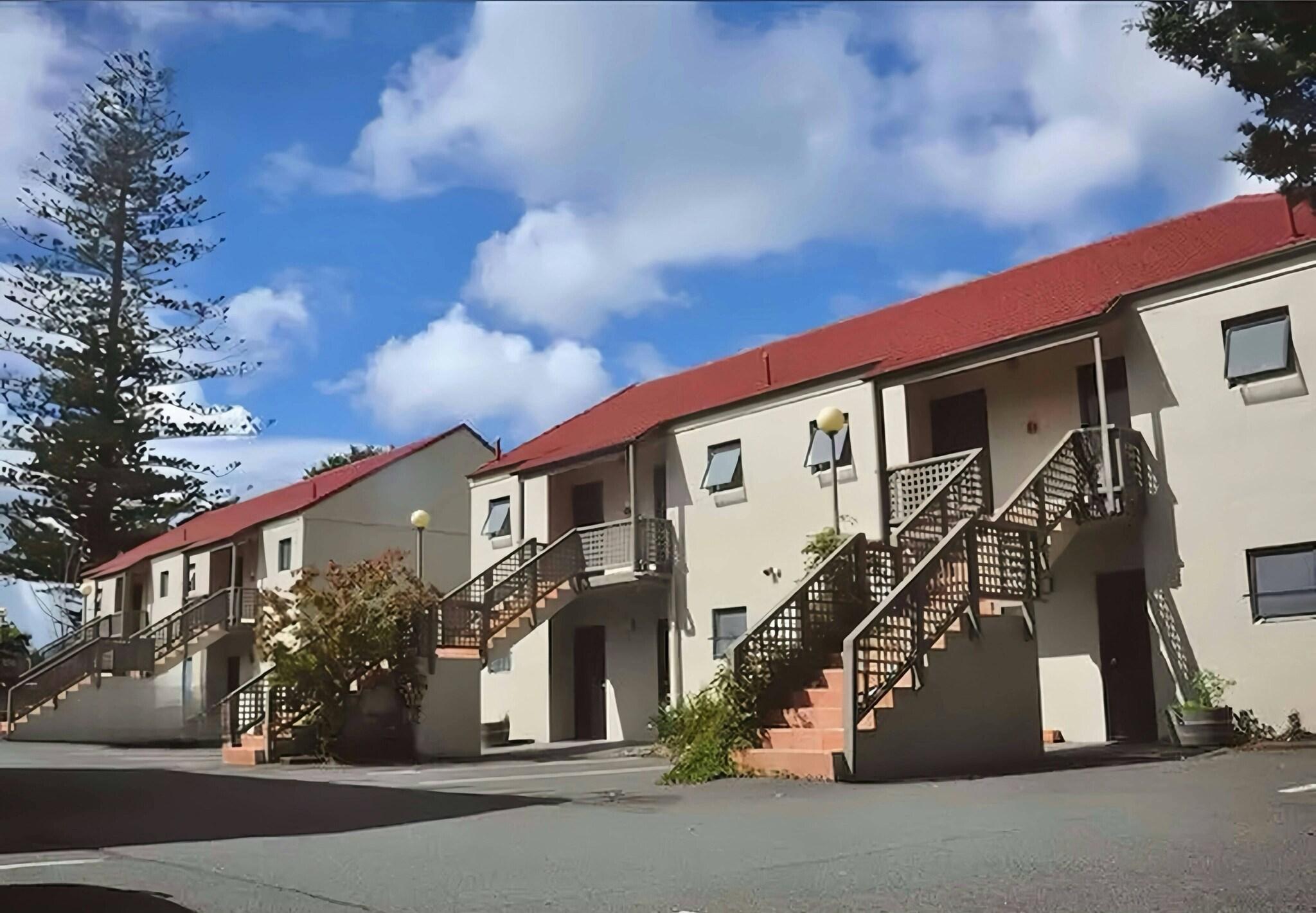 Vista Exterior Royal Park Lodge