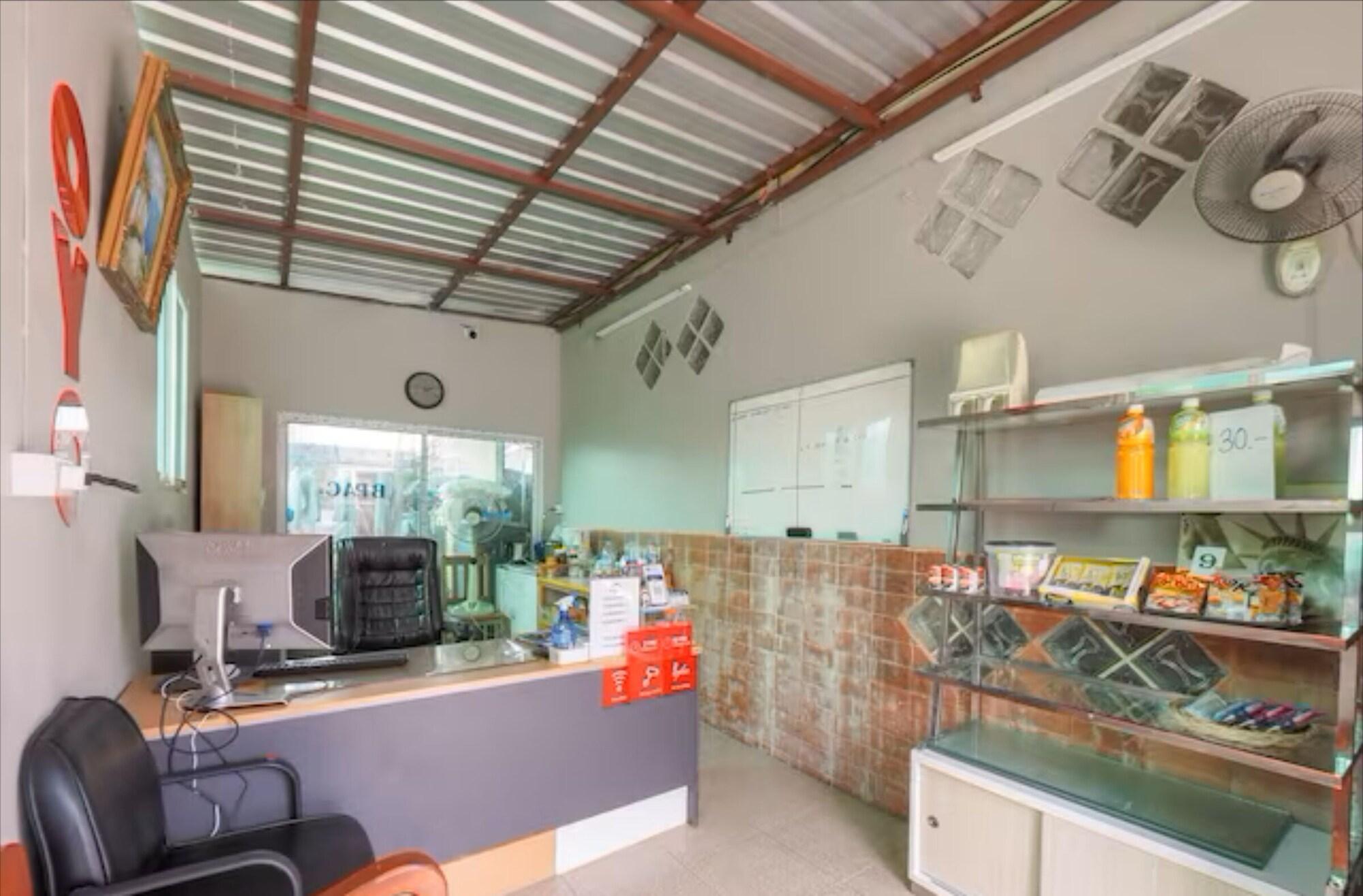 Vista Lobby OYO 75416 Rama3 Sunrise Hostel