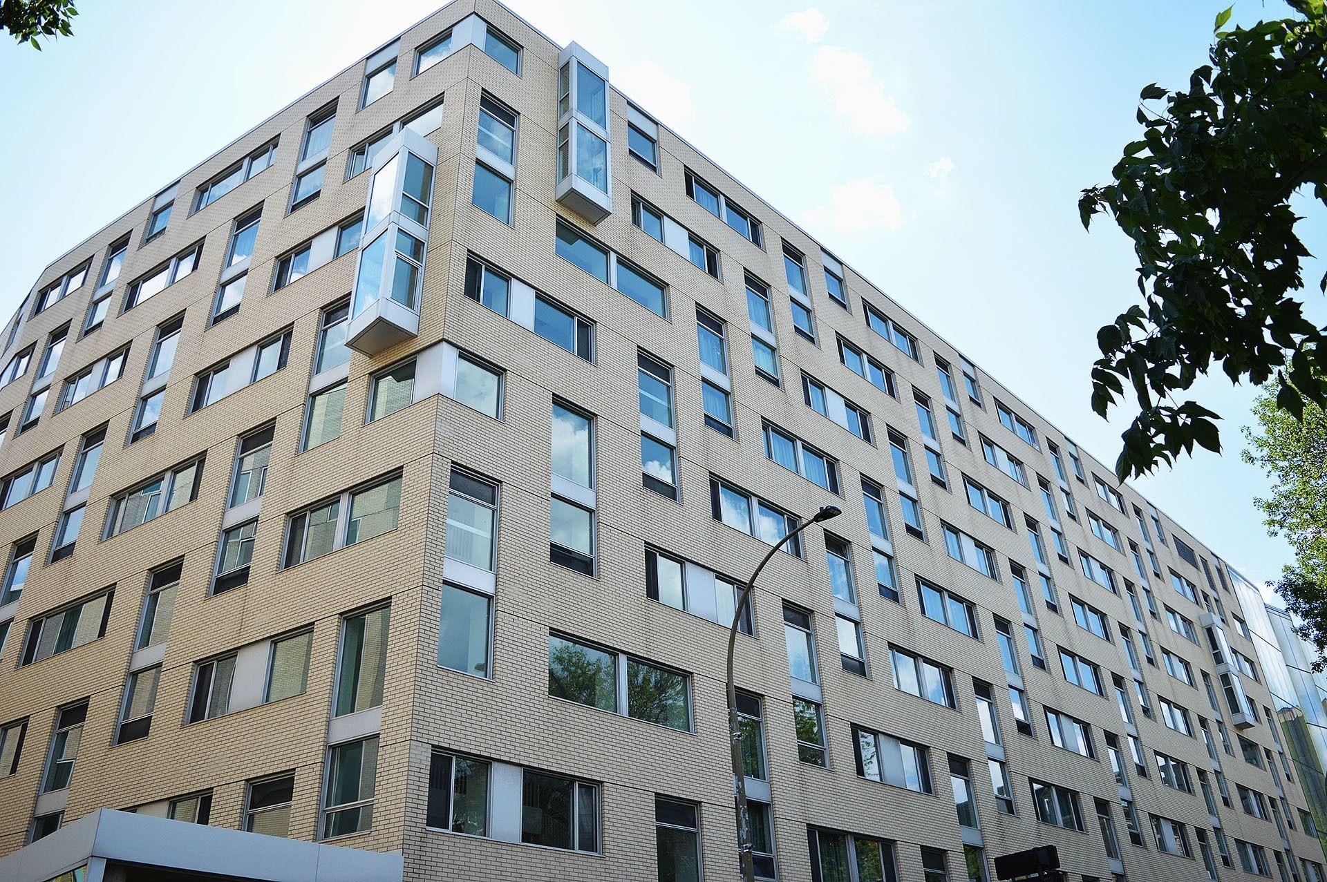 Varios Residences UQAM Ouest
