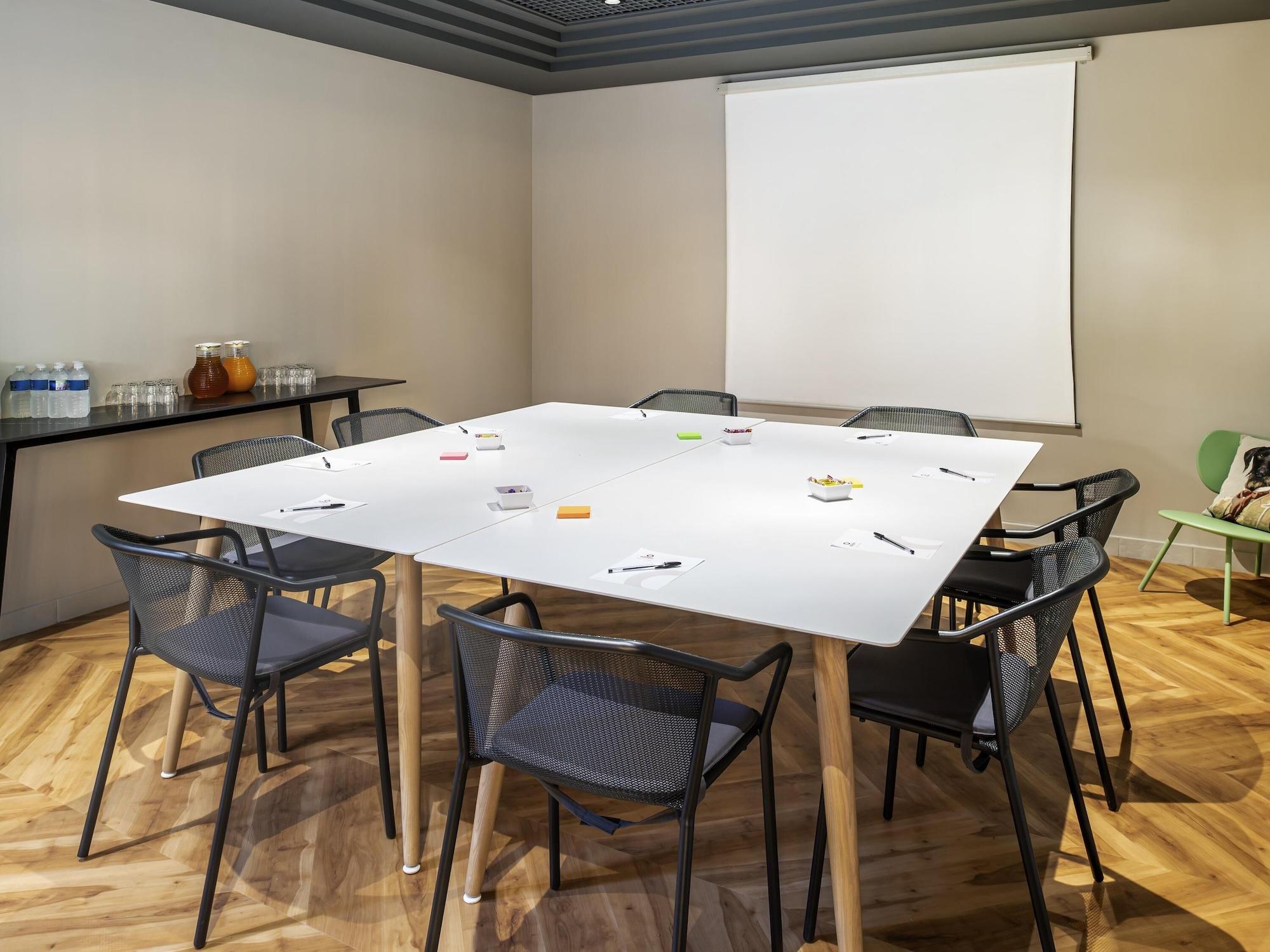 Sala de Reuniones Aparthotel Adagio Paris Porte de Versailles