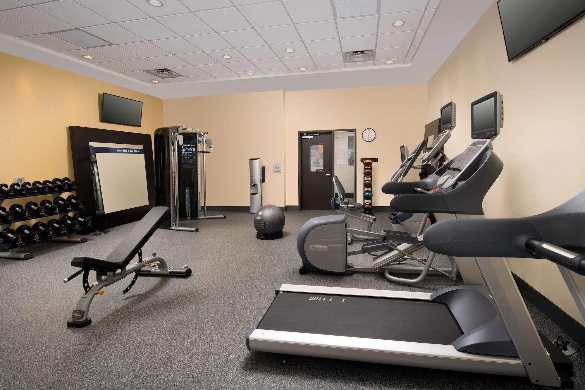Gimnasio Hampton Inn Huntsville/Village of Providence
