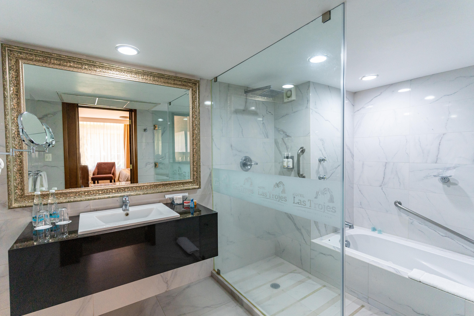 Baño Hotel Las Trojes