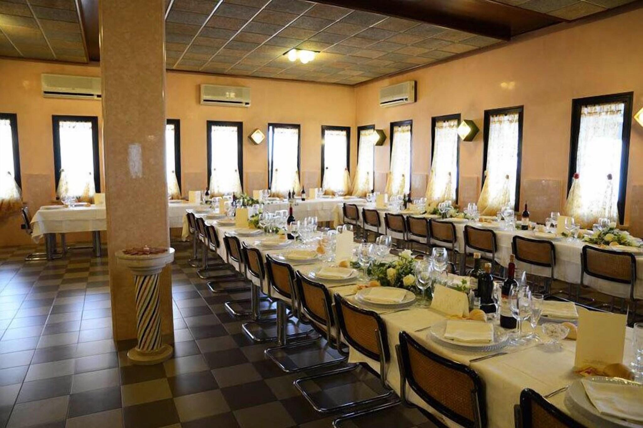 Centro de Negocios Hotel Da Franco
