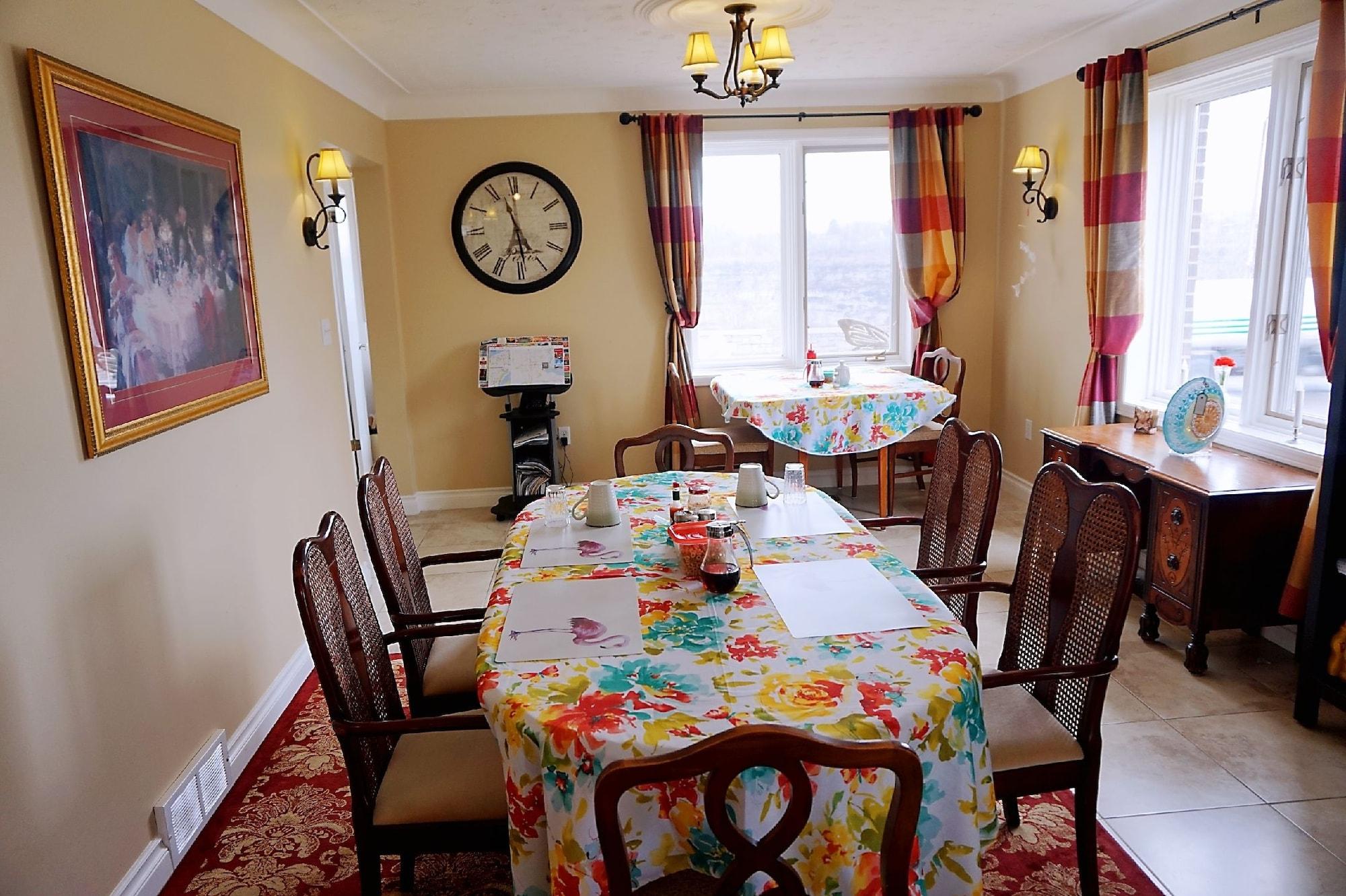 Restaurant Butterfly Manor Bed & Breakfast