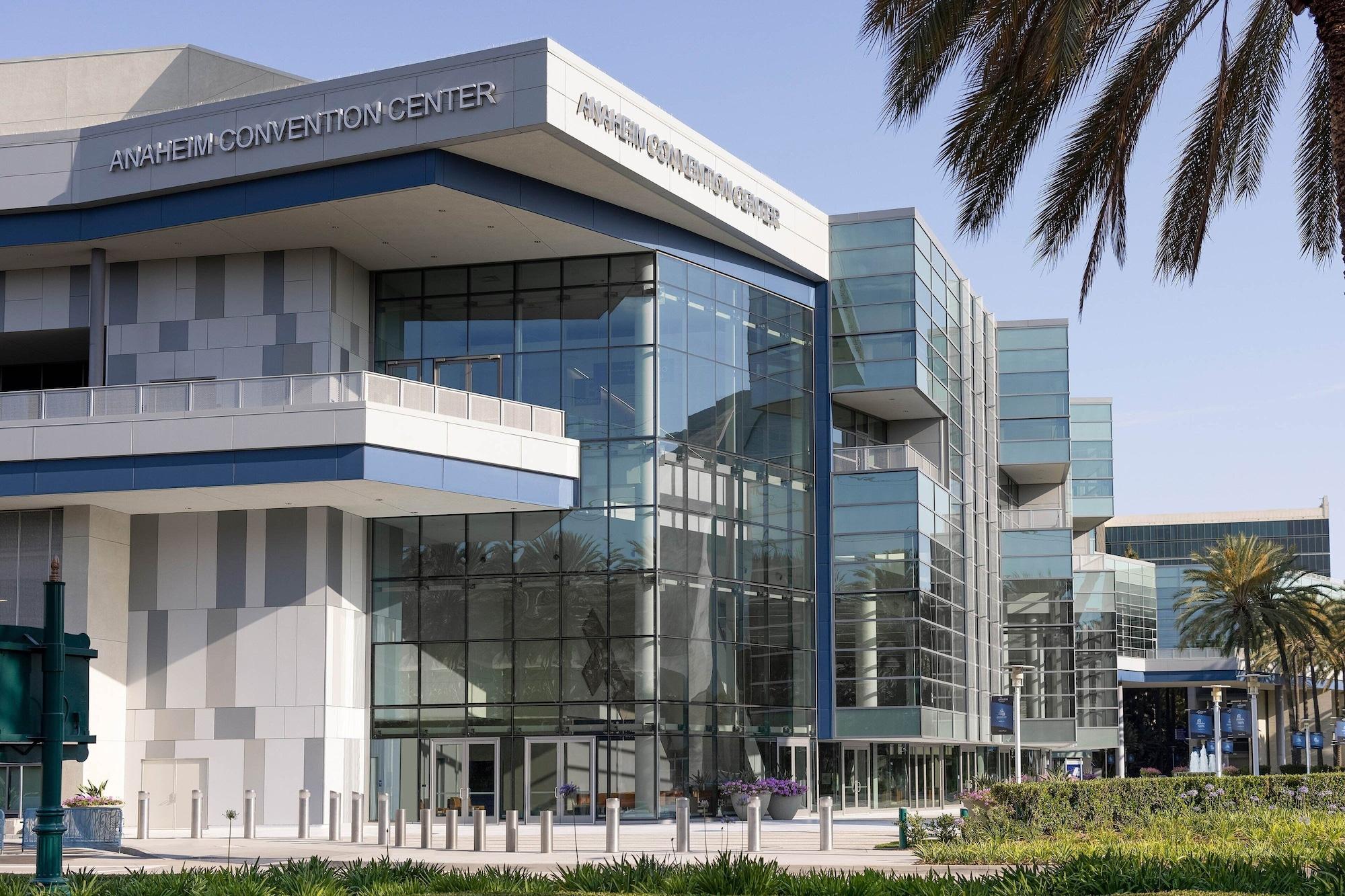 Vista da fachada Element Anaheim Resort Convention Center