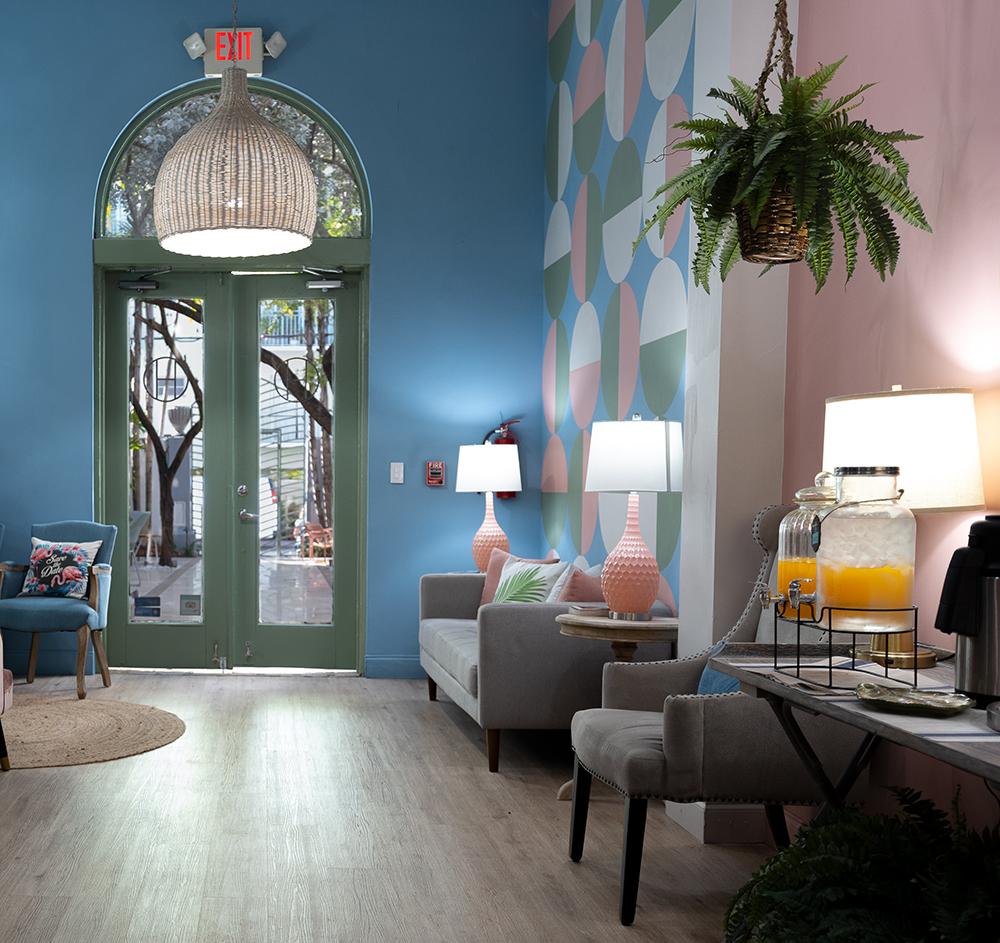 Vista Lobby Harrison on the Beach