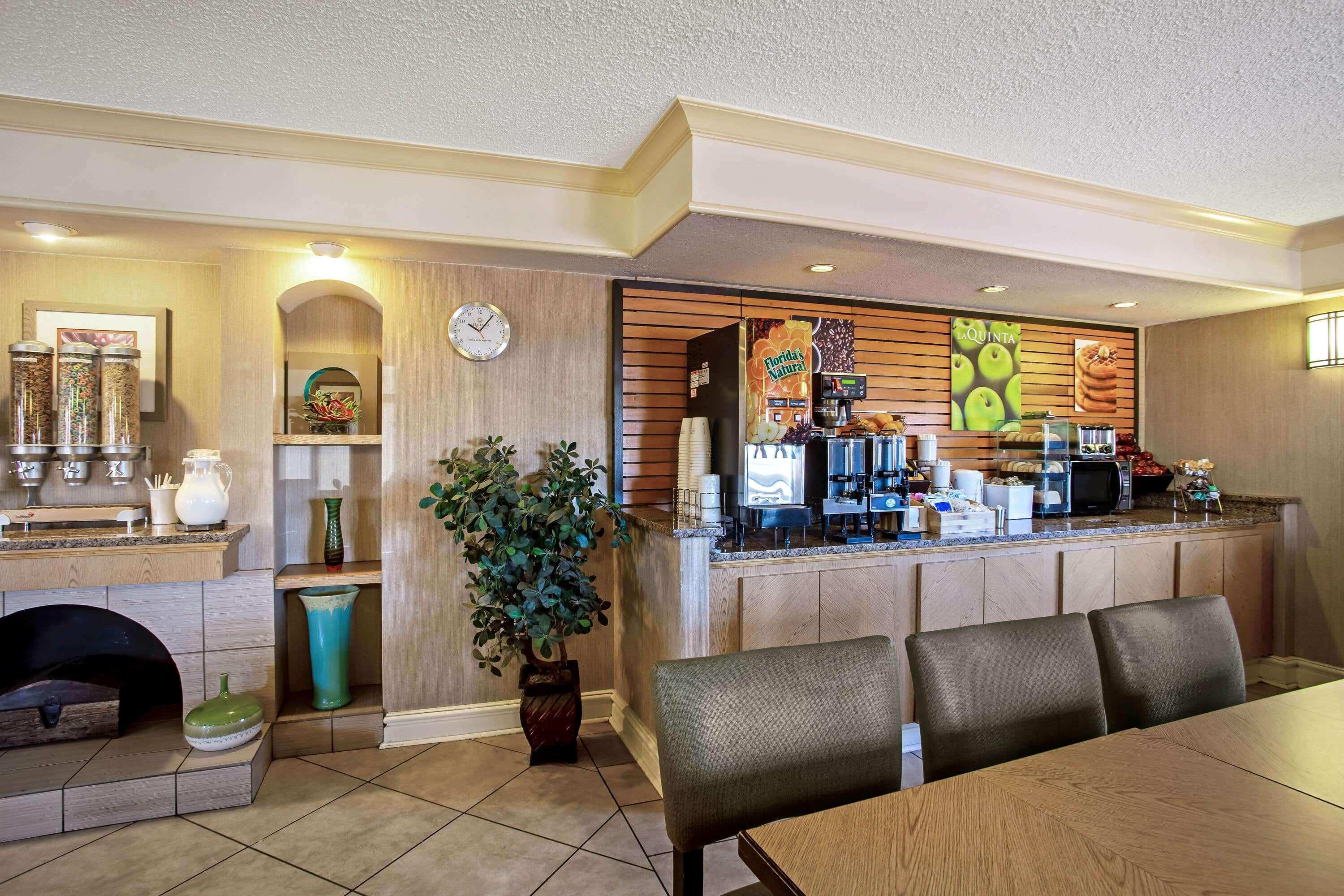Restaurant La Quinta Inn by Wyndham Killeen - Fort Hood