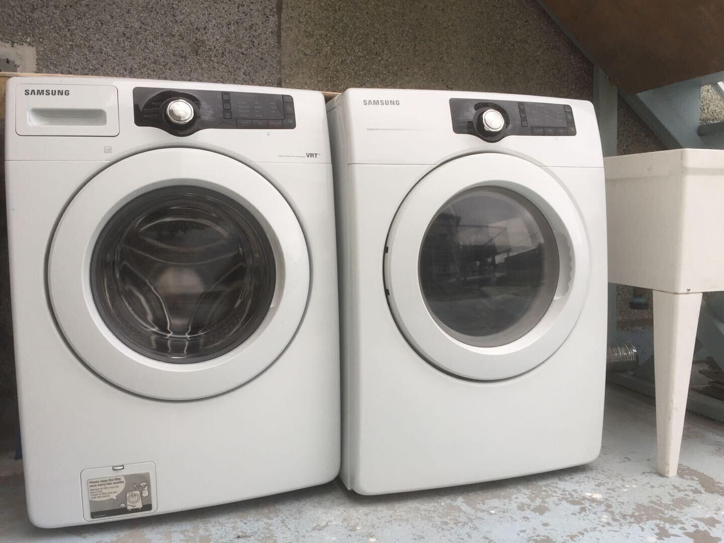 Varios Old plum tree Style Suite