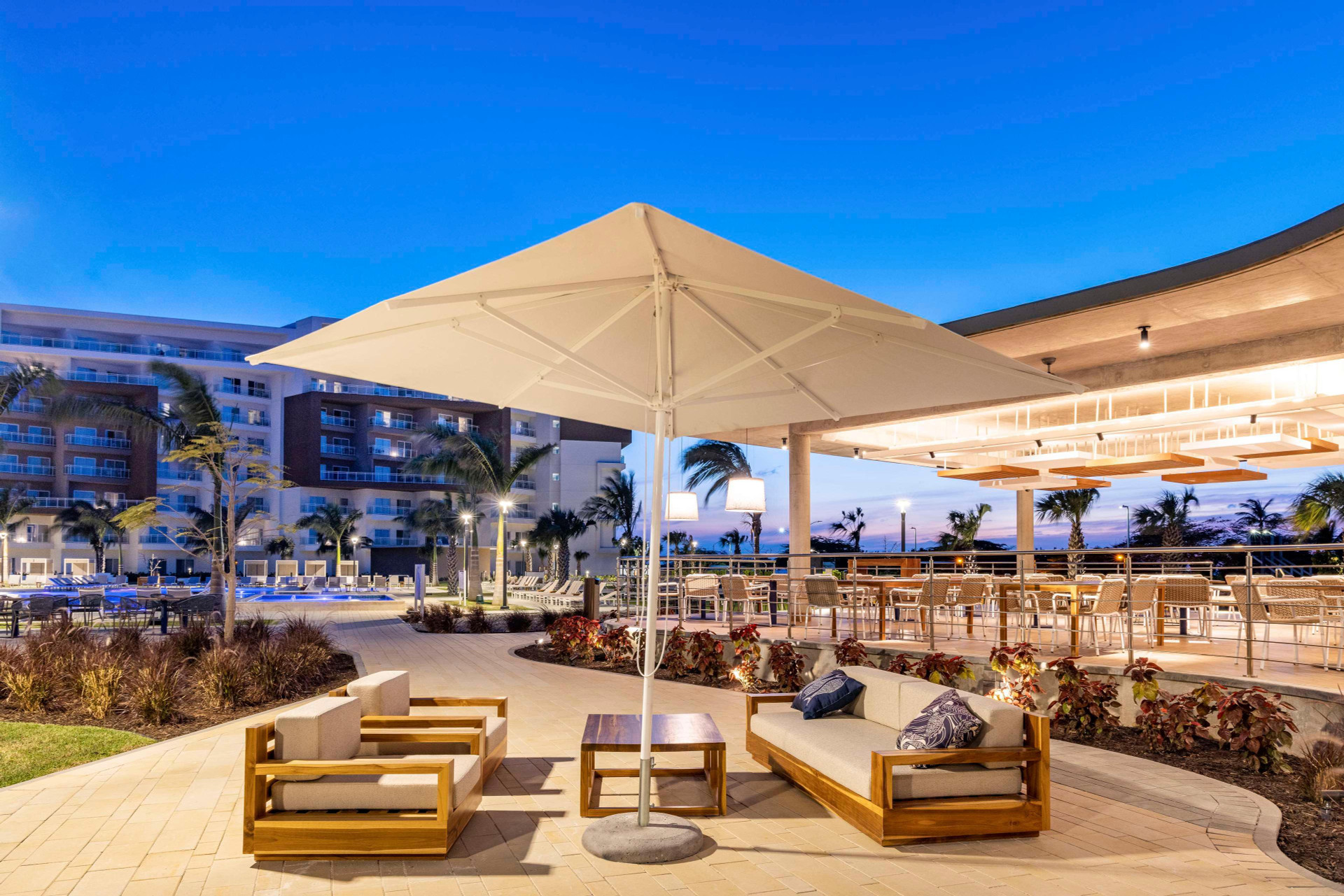 Restaurant Embassy Suites By Hilton Aruba Beach Resort