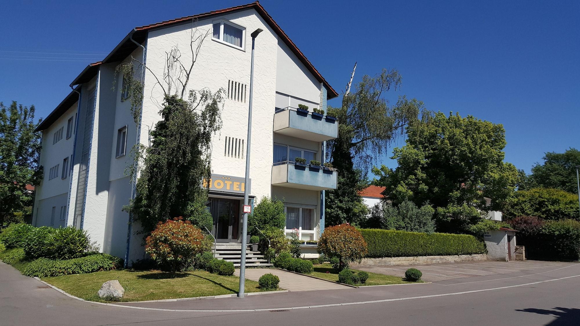 Varios Hotel Garni Superior