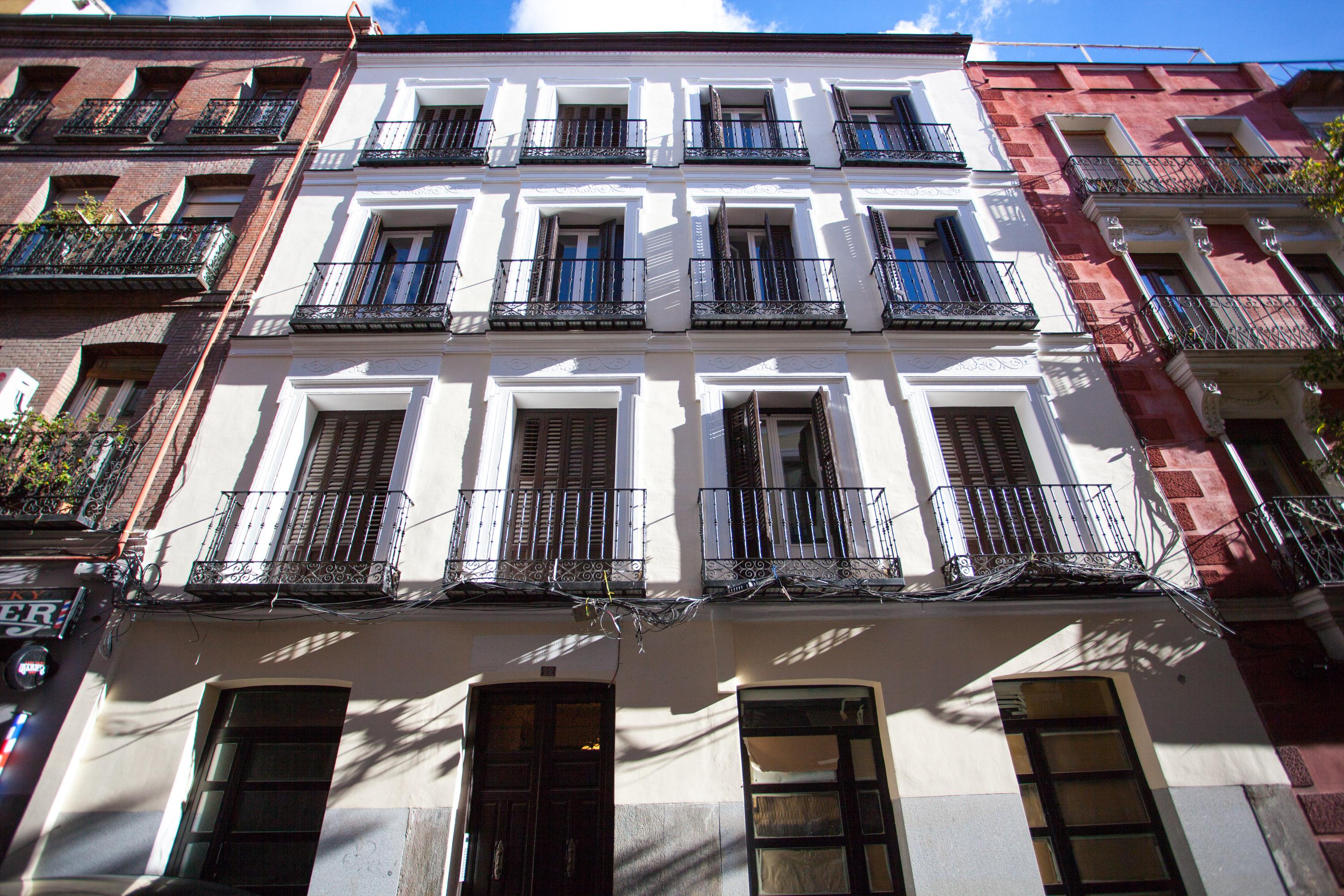 Vista Exterior Gran Central Suites