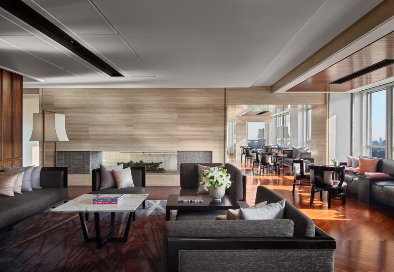 Vista Lobby New World Beijing Hotel