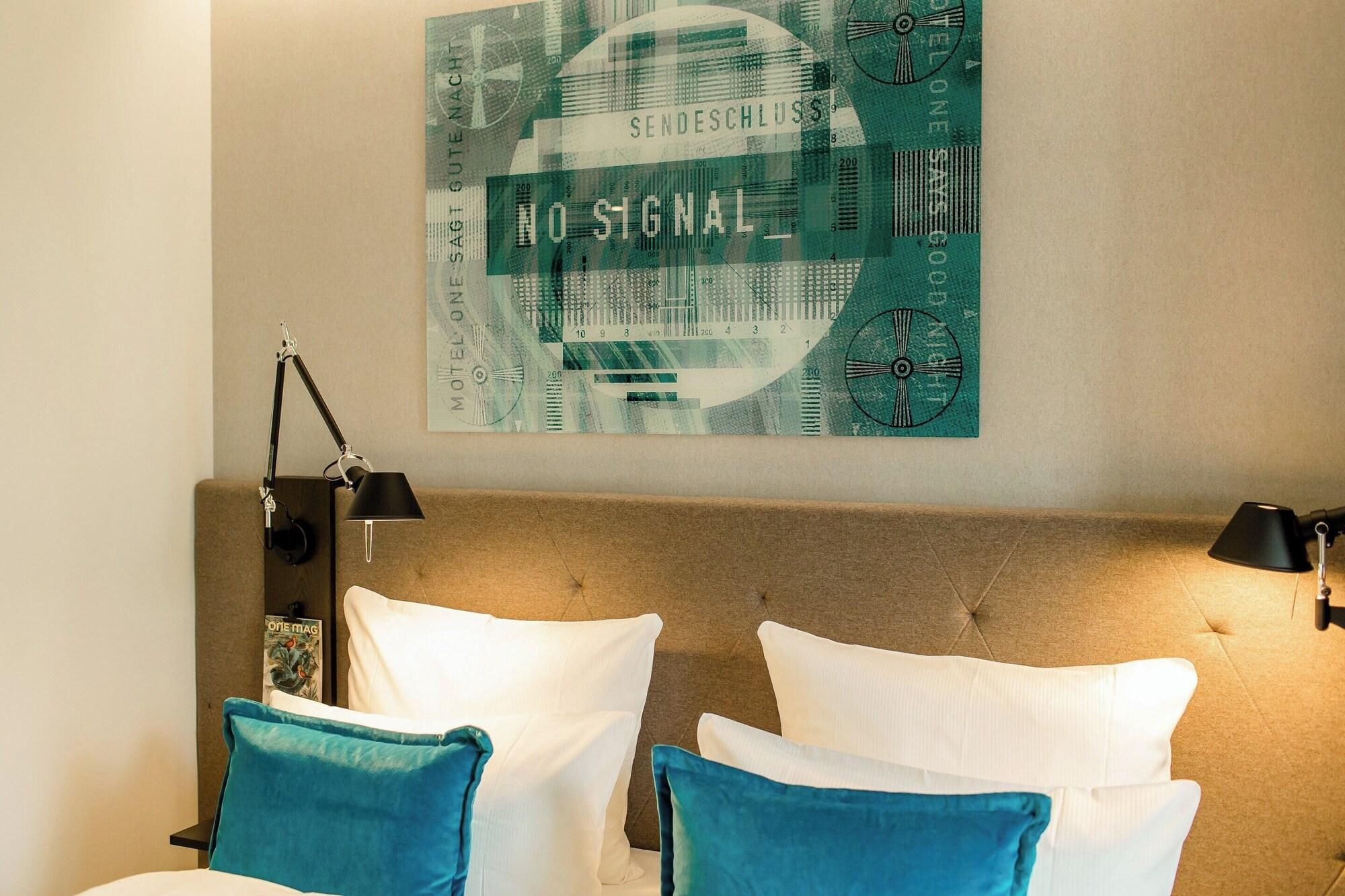 Habitación Motel One Köln-Messe