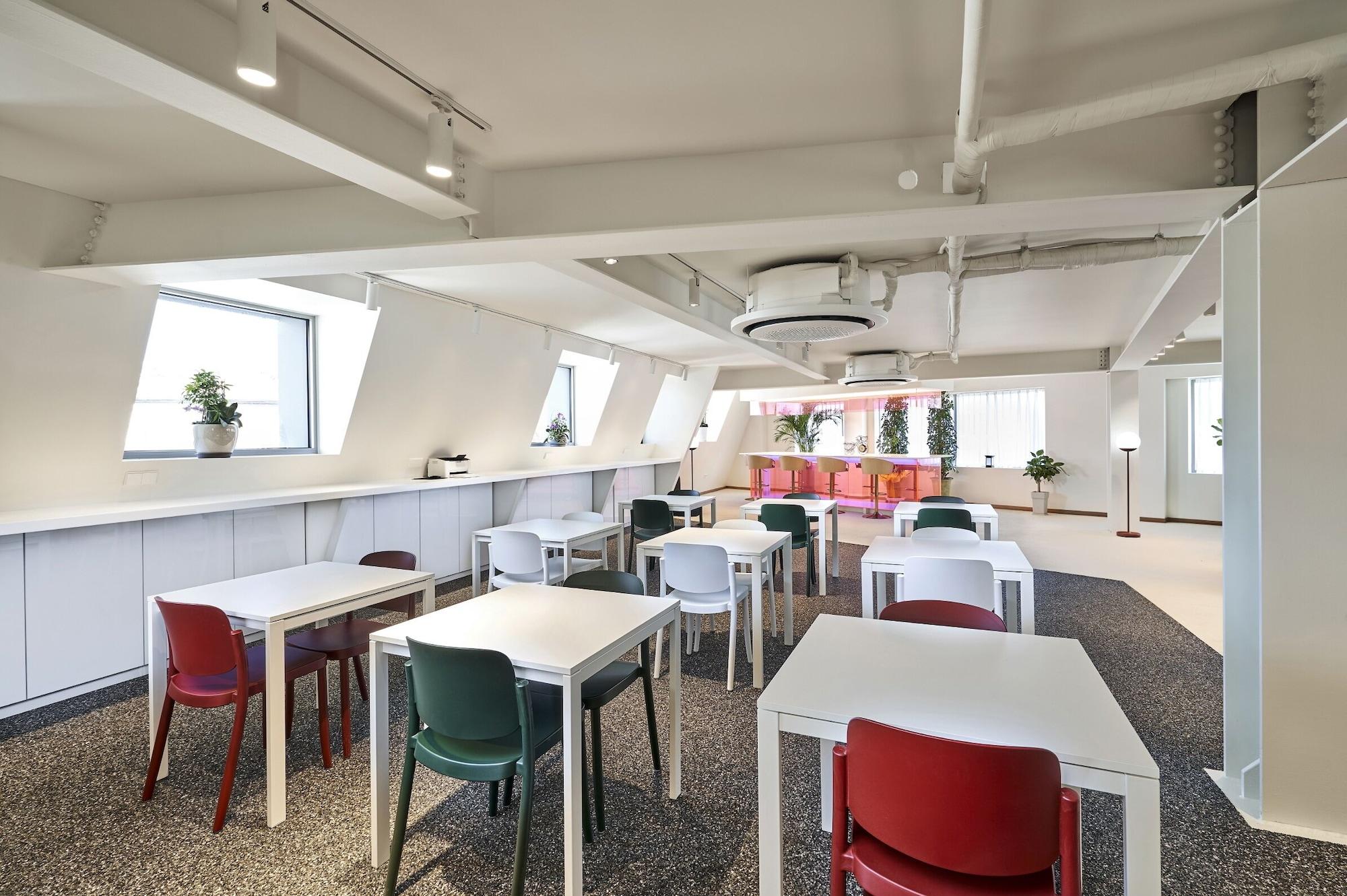Restaurant H HOSTEL Itaewon
