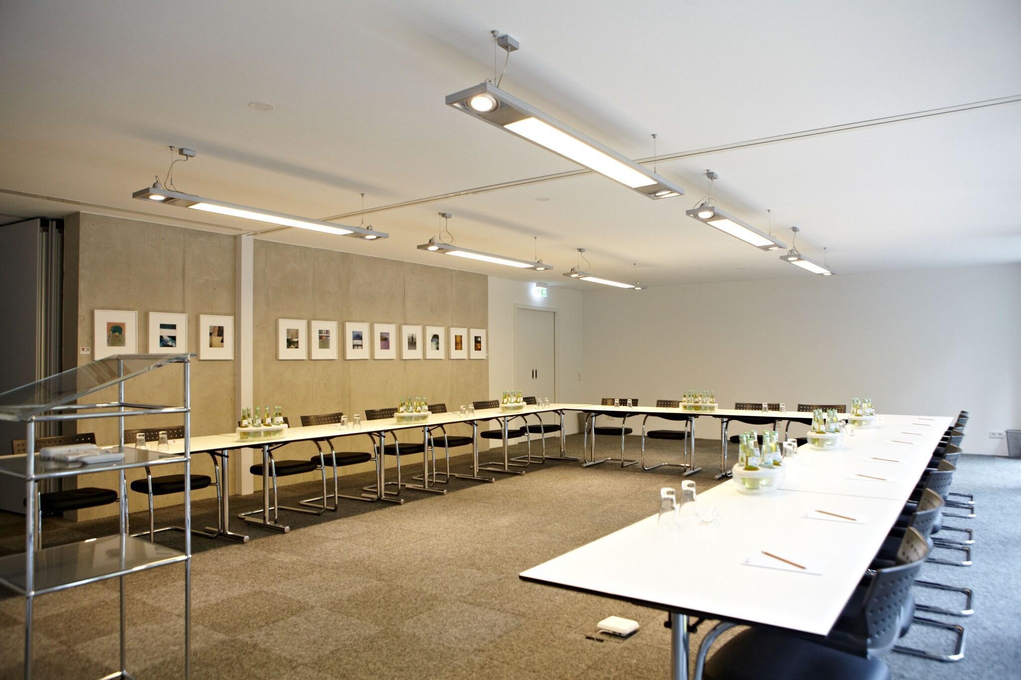 Sala de Reuniones V-Hotel