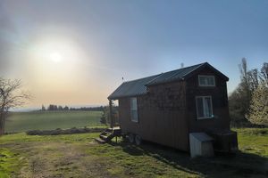 Alquiler Vacacional - "Tiny Home" at Buena Vista Lavender Farm with private porch and a stunning view