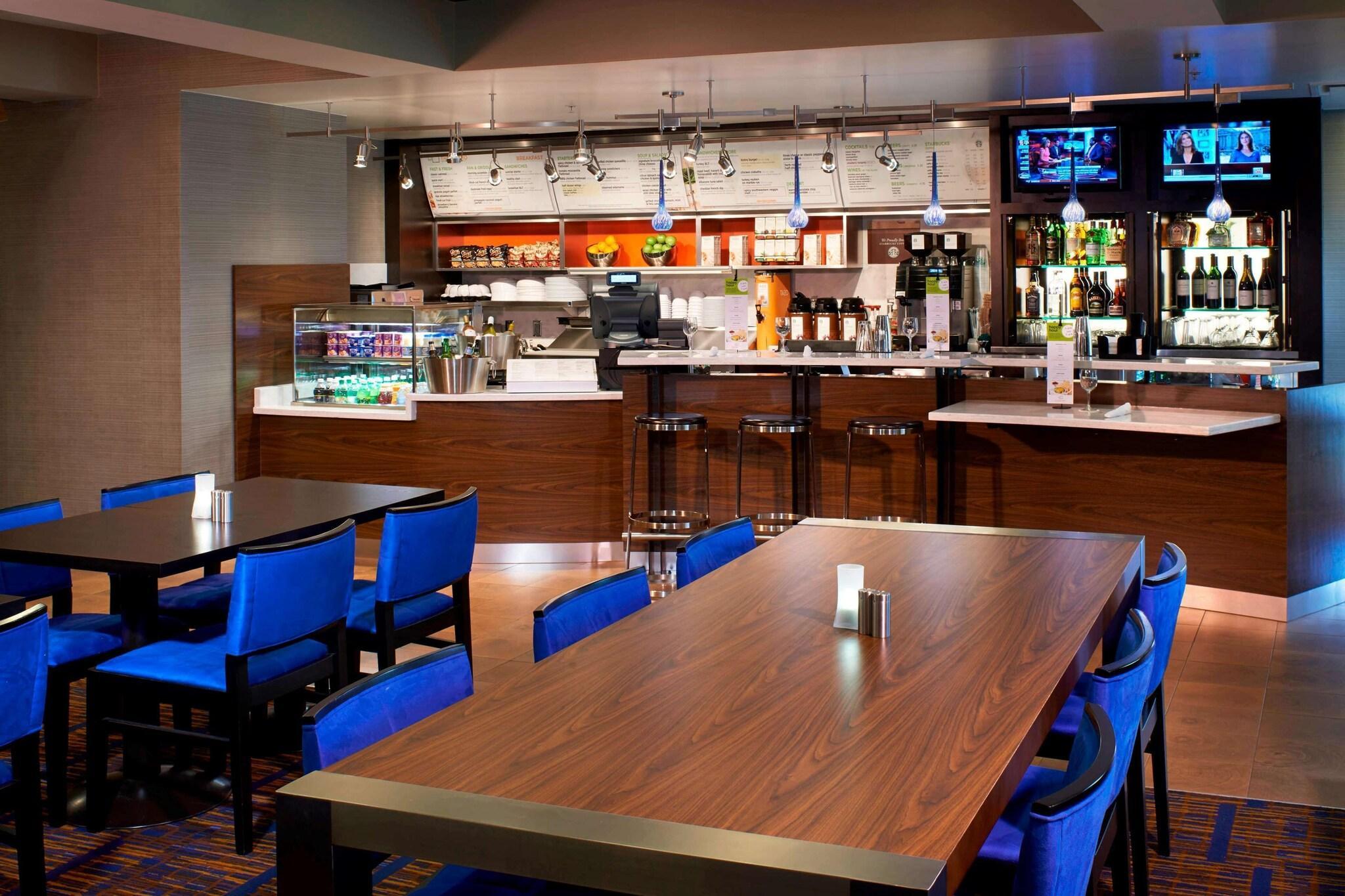 Restaurant Sonesta Select Detroit Novi