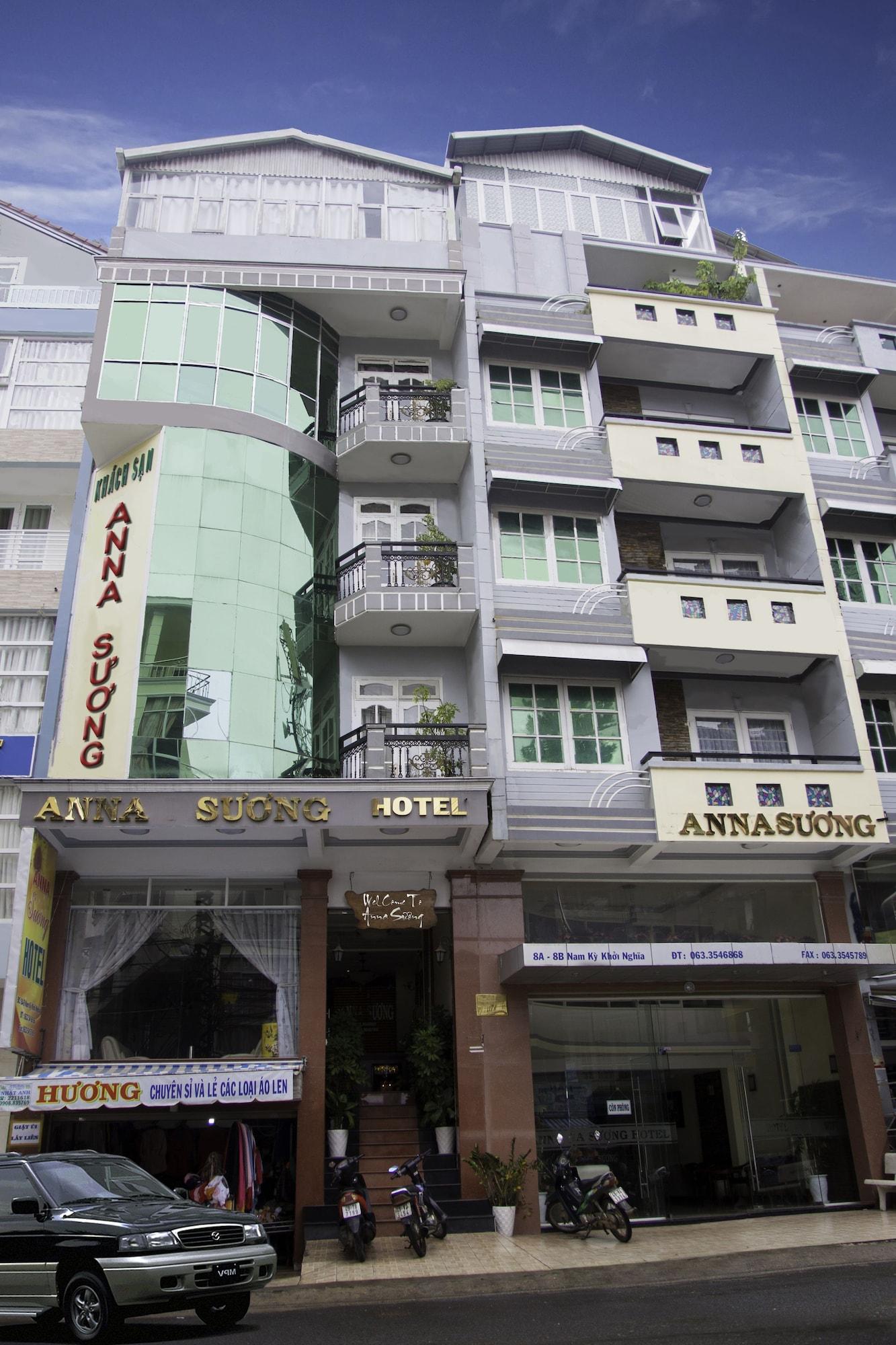 Vista Exterior Anna Suong