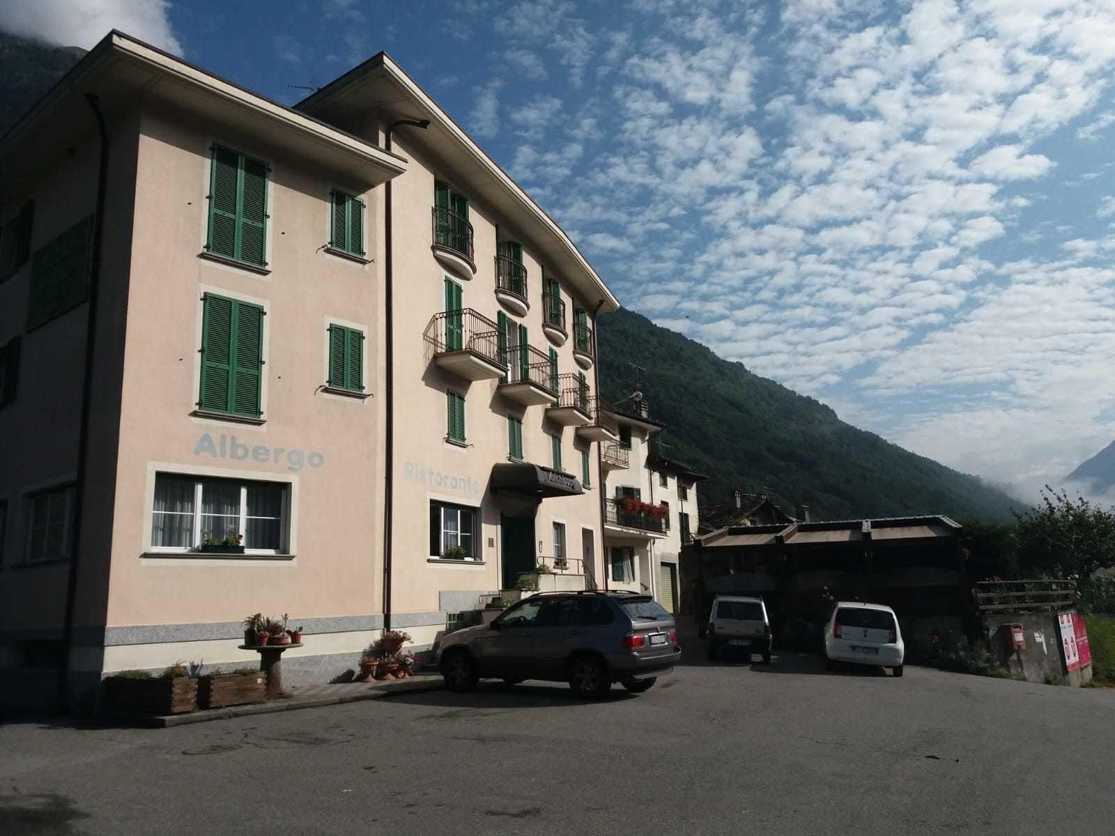 Vista Exterior Hotel Valchiosa