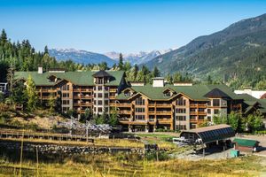 Alojamiento - First Tracks Lodge