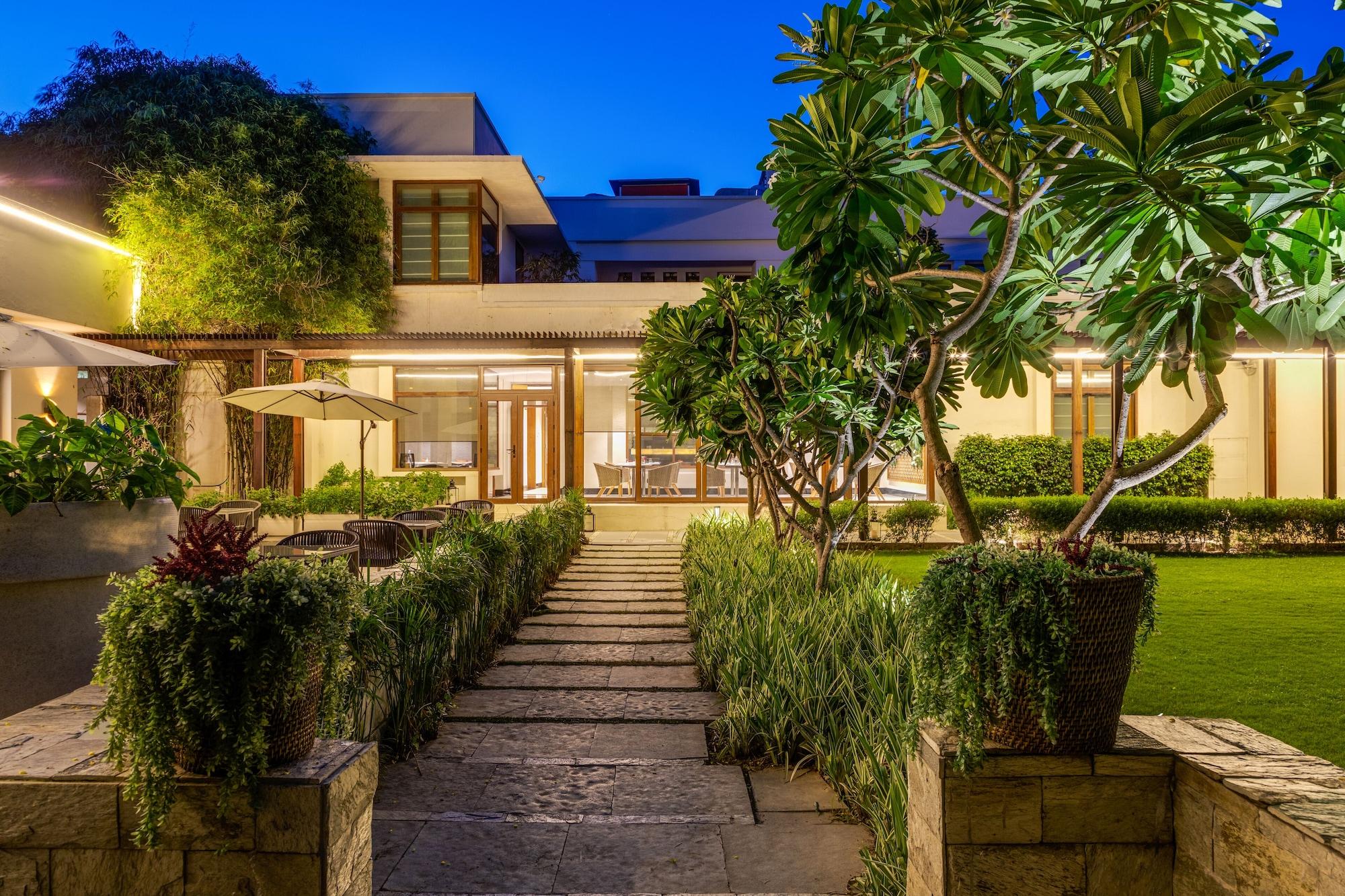 Varios The Manor - New Delhi