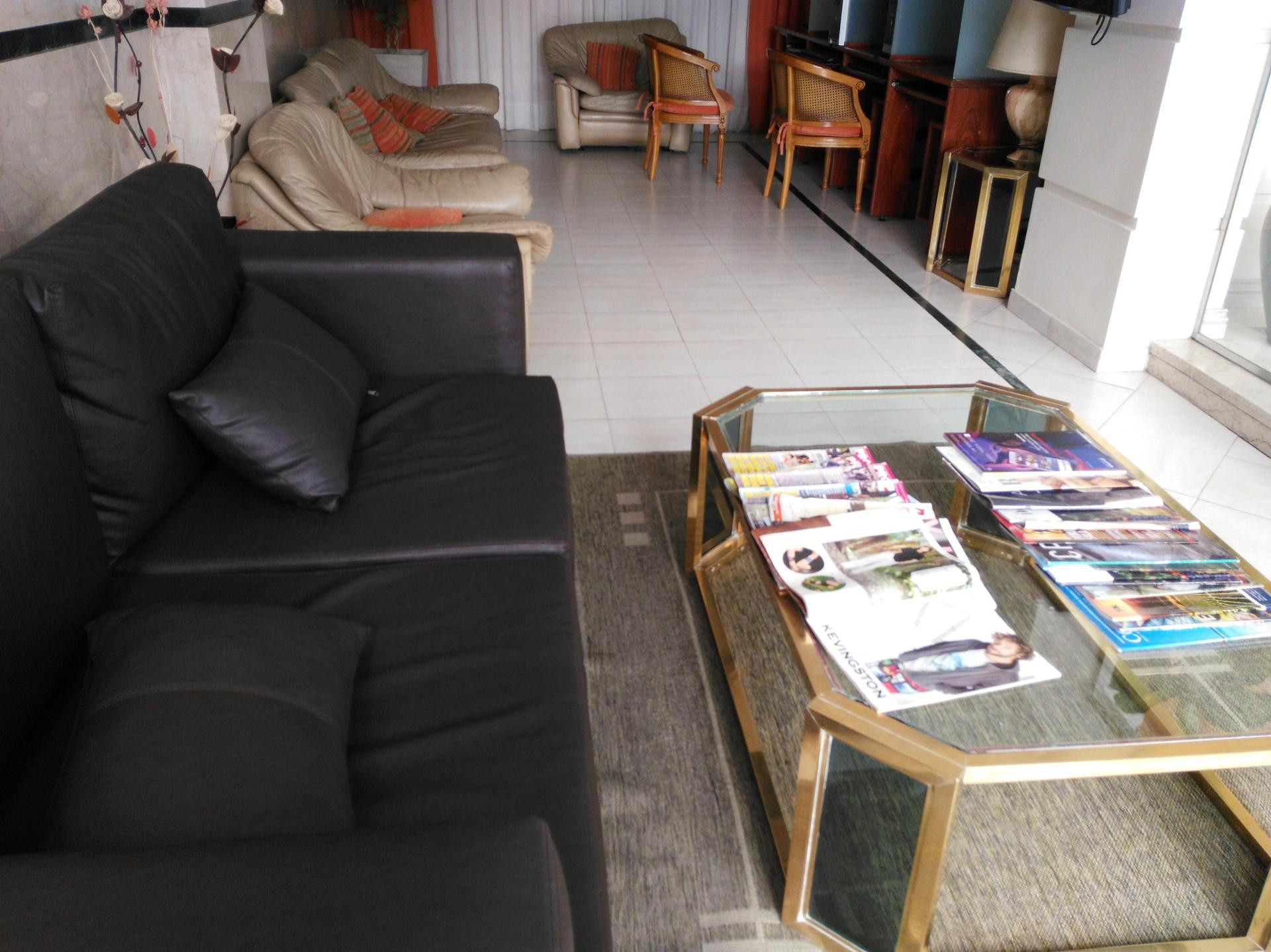 Vista Lobby Hotel AyB Internacional