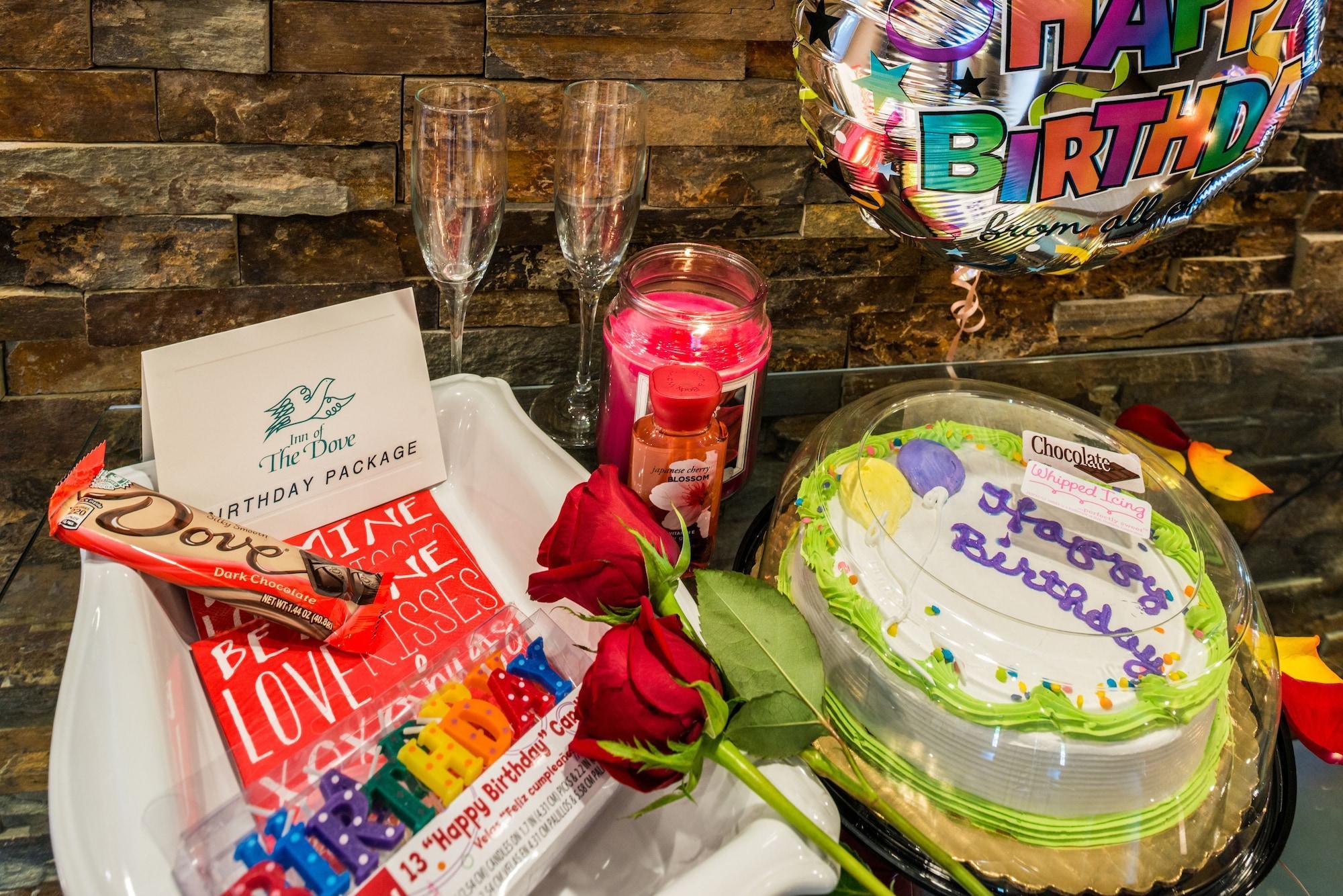 Restaurant Inn of the Dove Romantic Suites with Jacuzzi & Fir