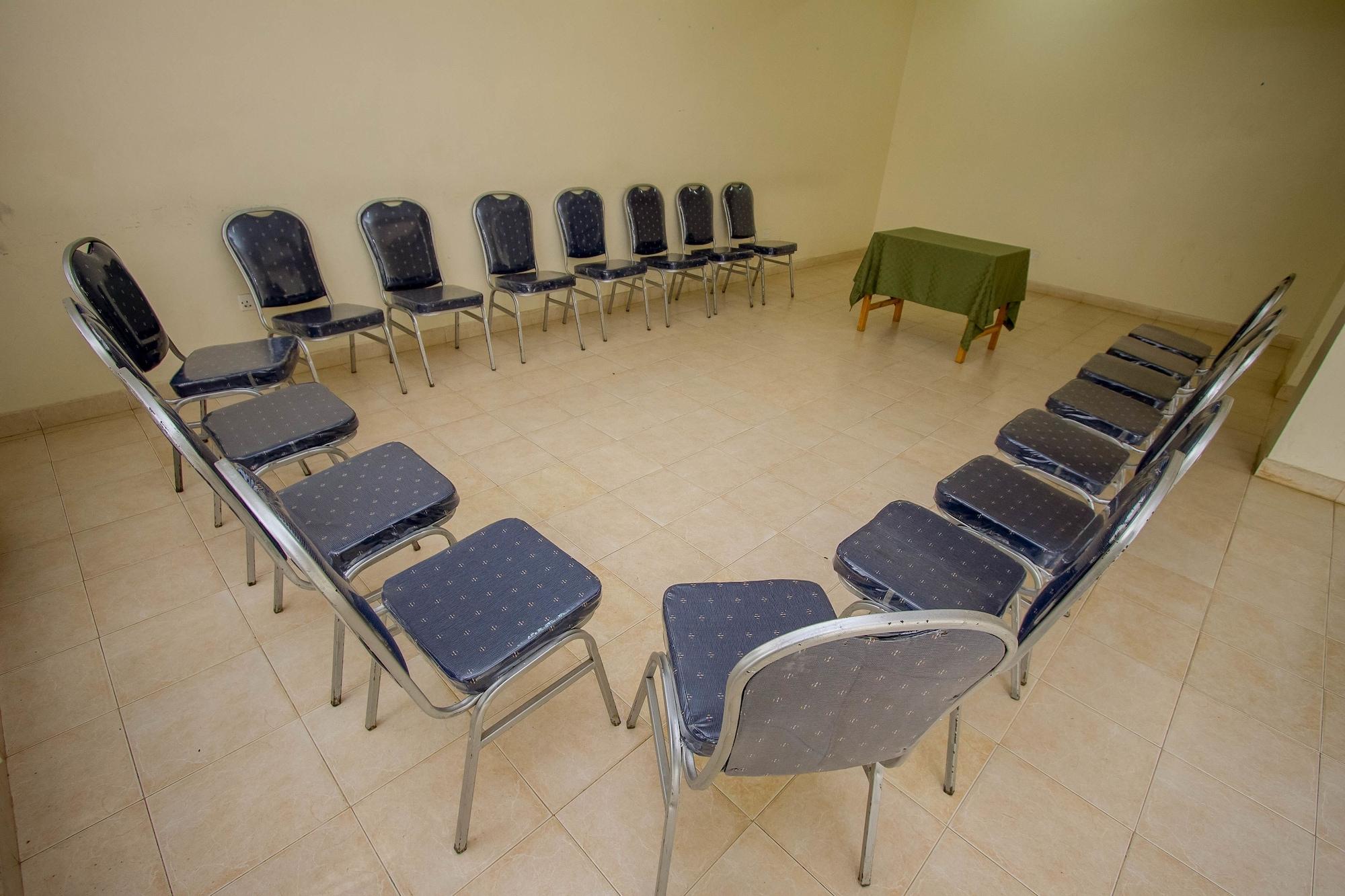 Sala de Reuniones Harlequin Suites Hotel