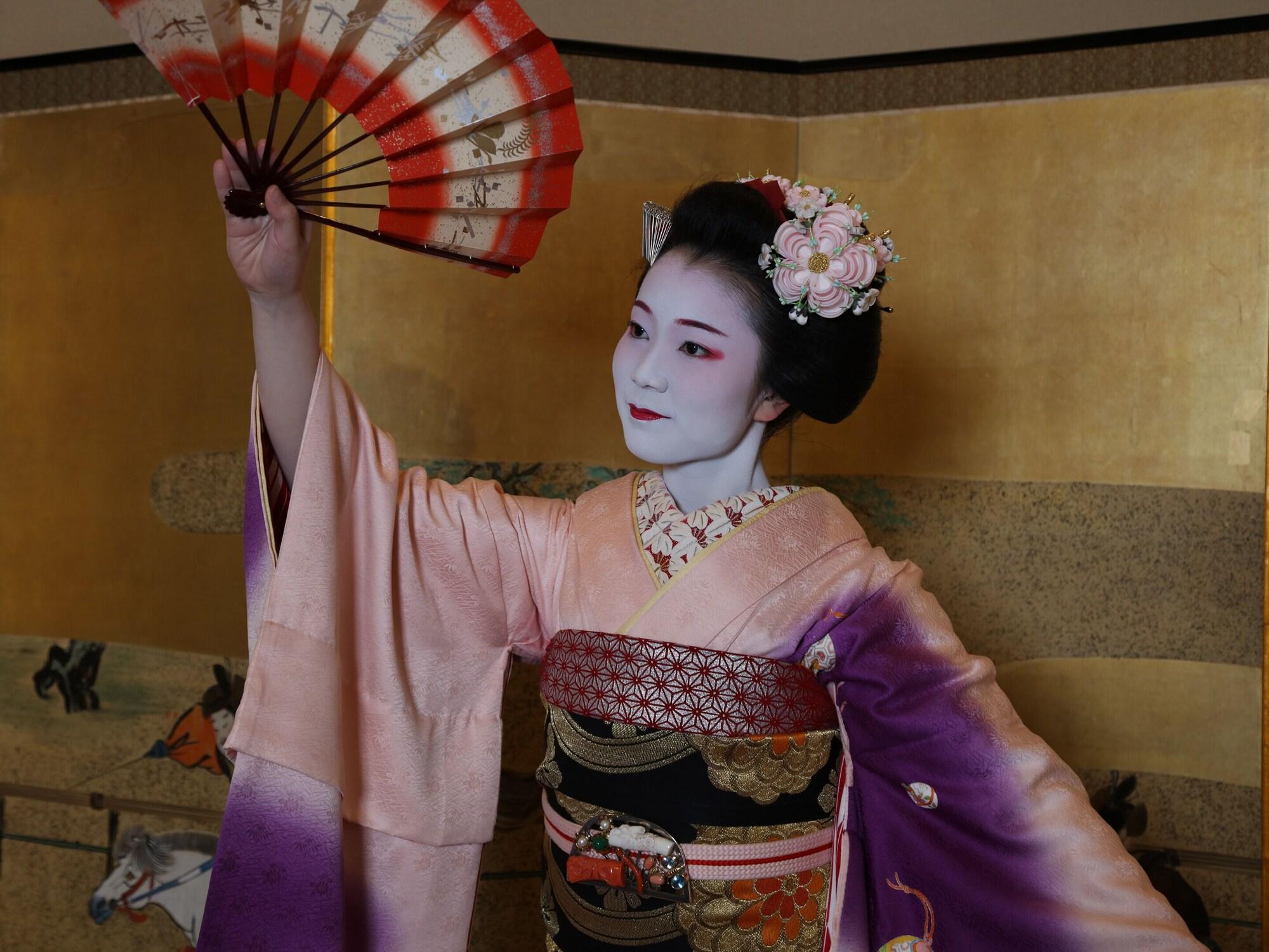 Instalaciones Recreativas Gion Shinmonso