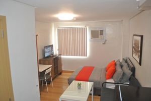 Alquiler Vacacional - Butler's BnB (E) @ Trees Residences Quezon City