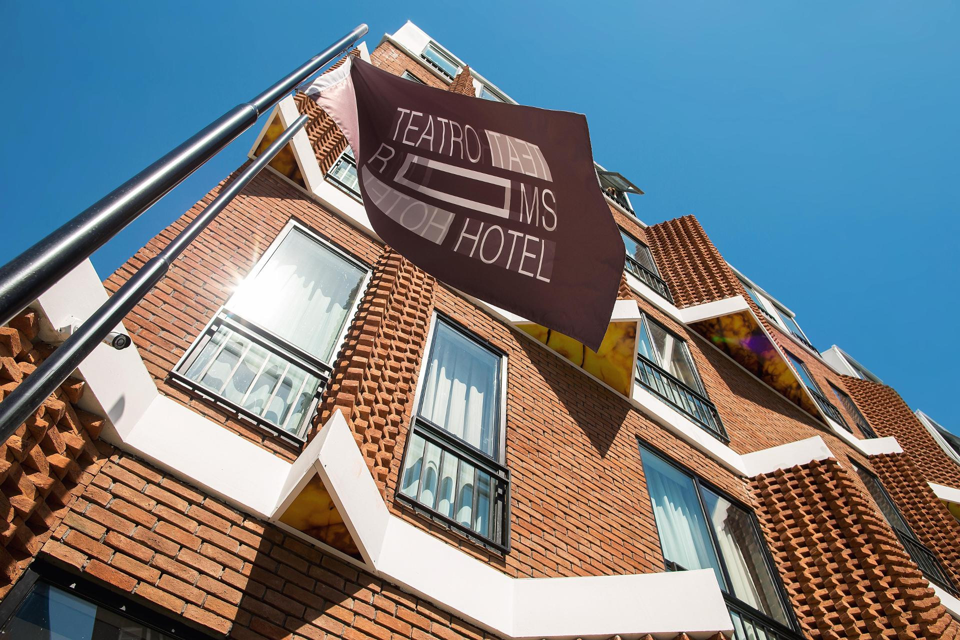 Vista Exterior Teatro Rooms Hotel