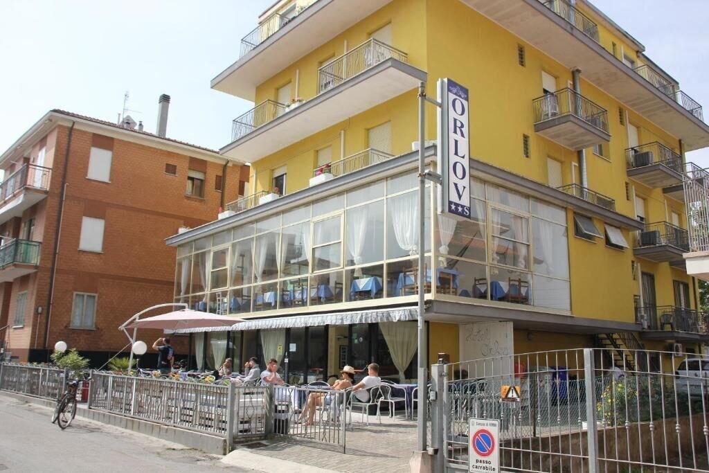 Varios Hotel Orlov