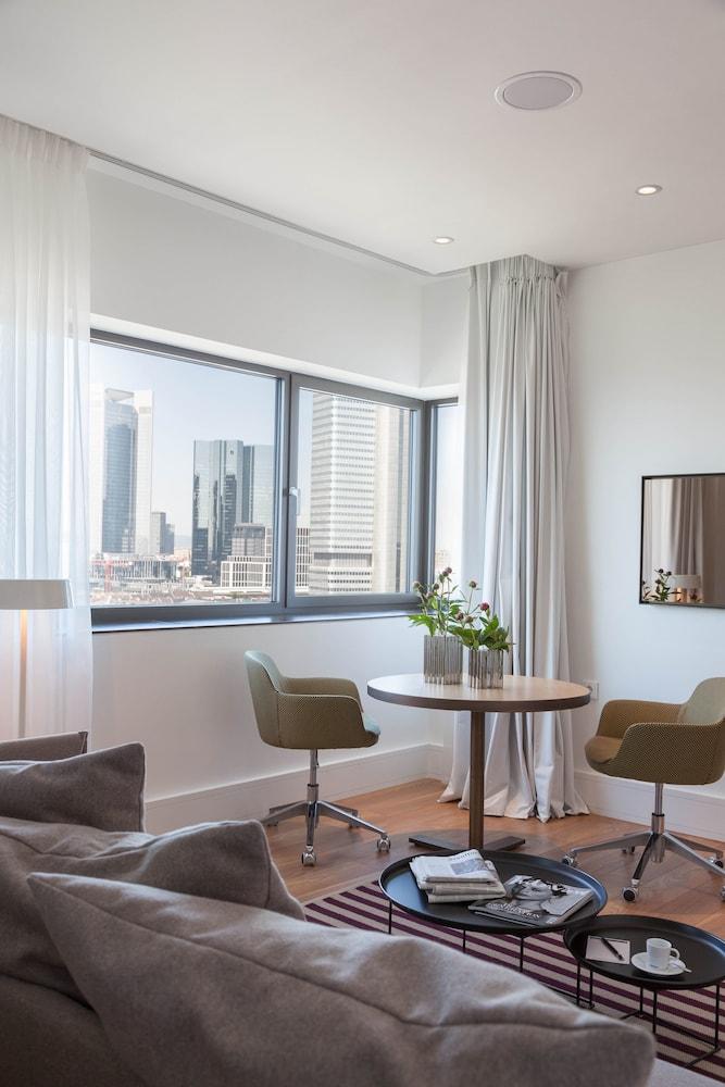 Hotel Wyndham Grand Frankfurt